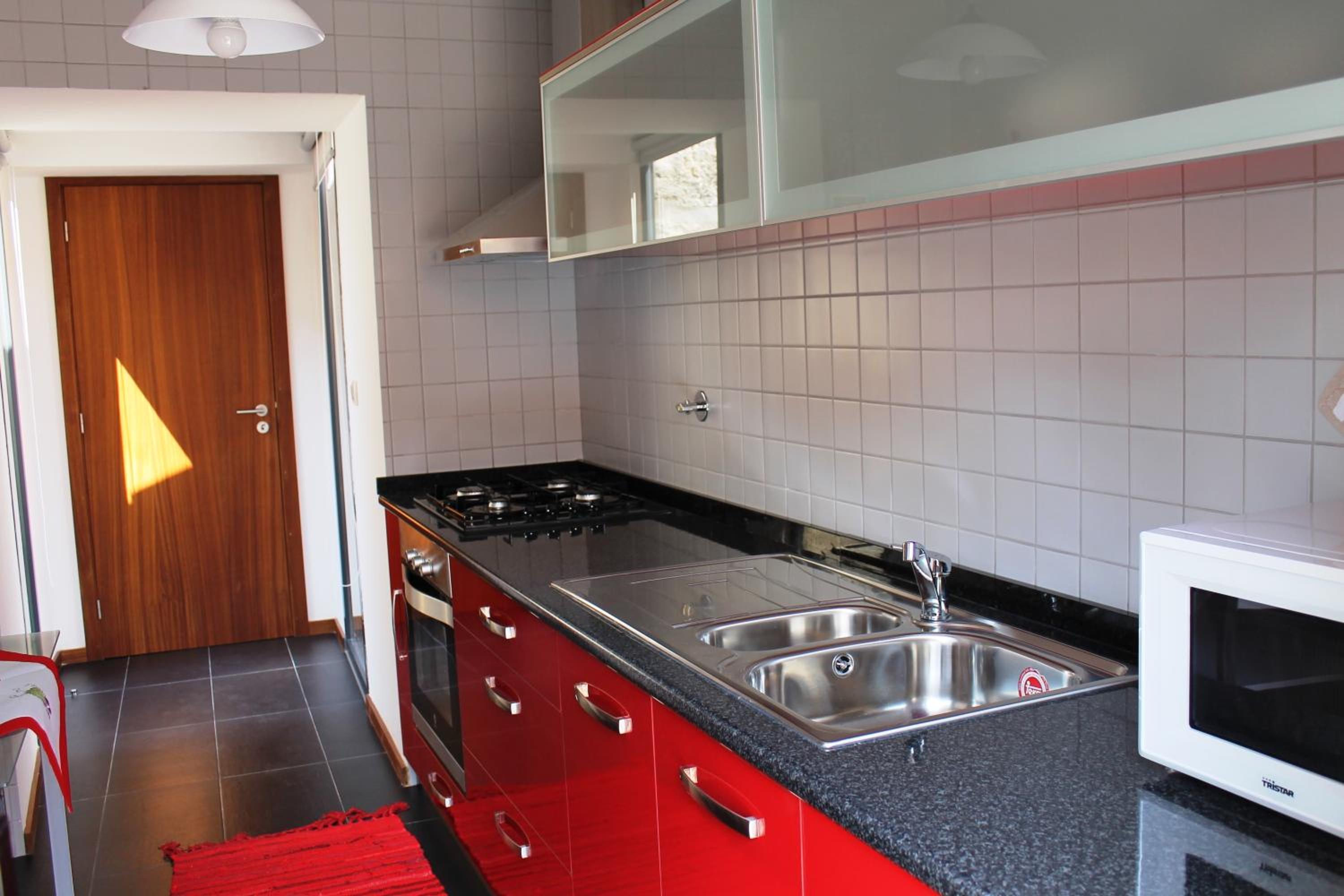 Two-Bedroom House - Photo 7