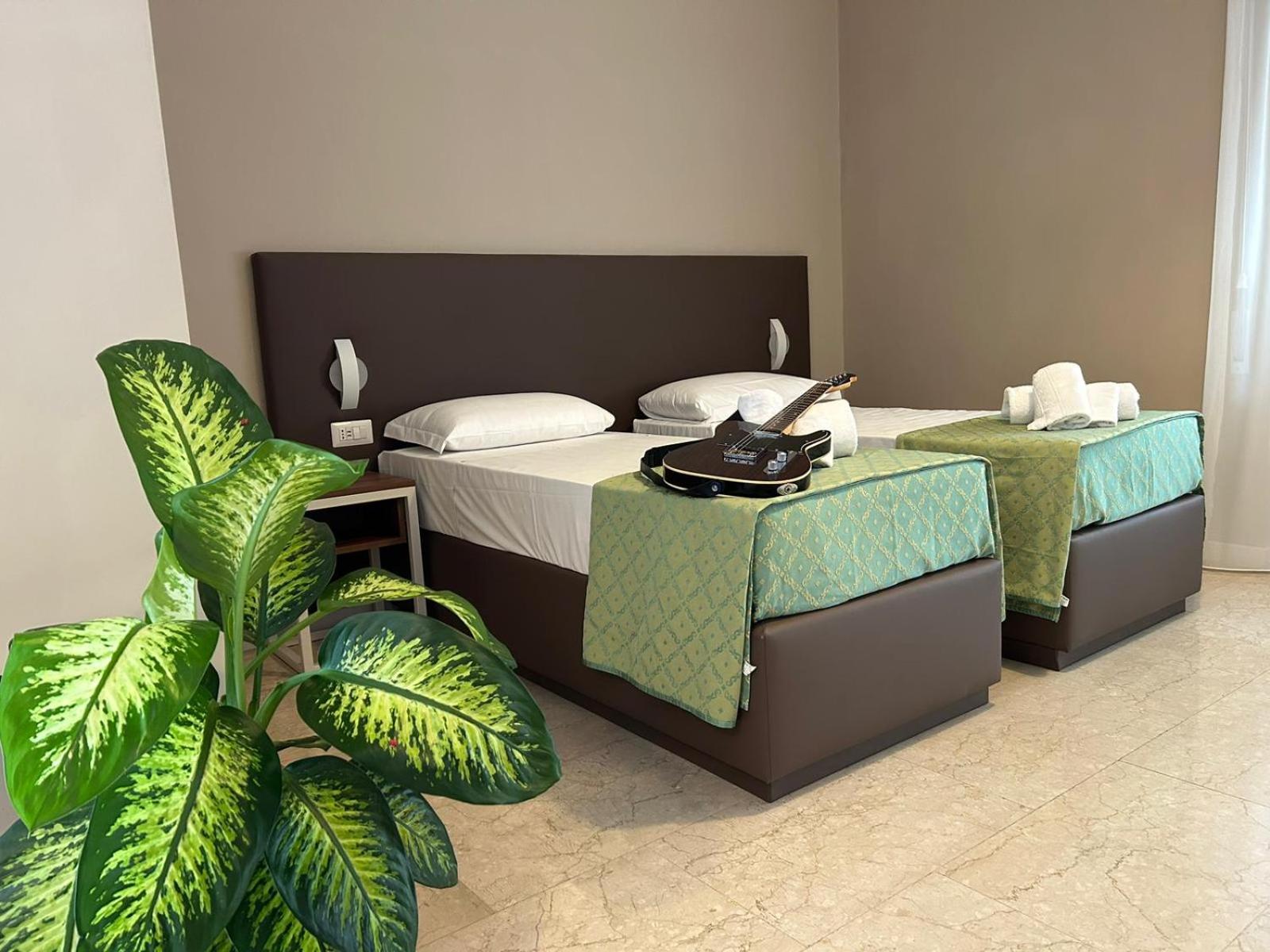 Double or Twin Room with Balcony photo 3