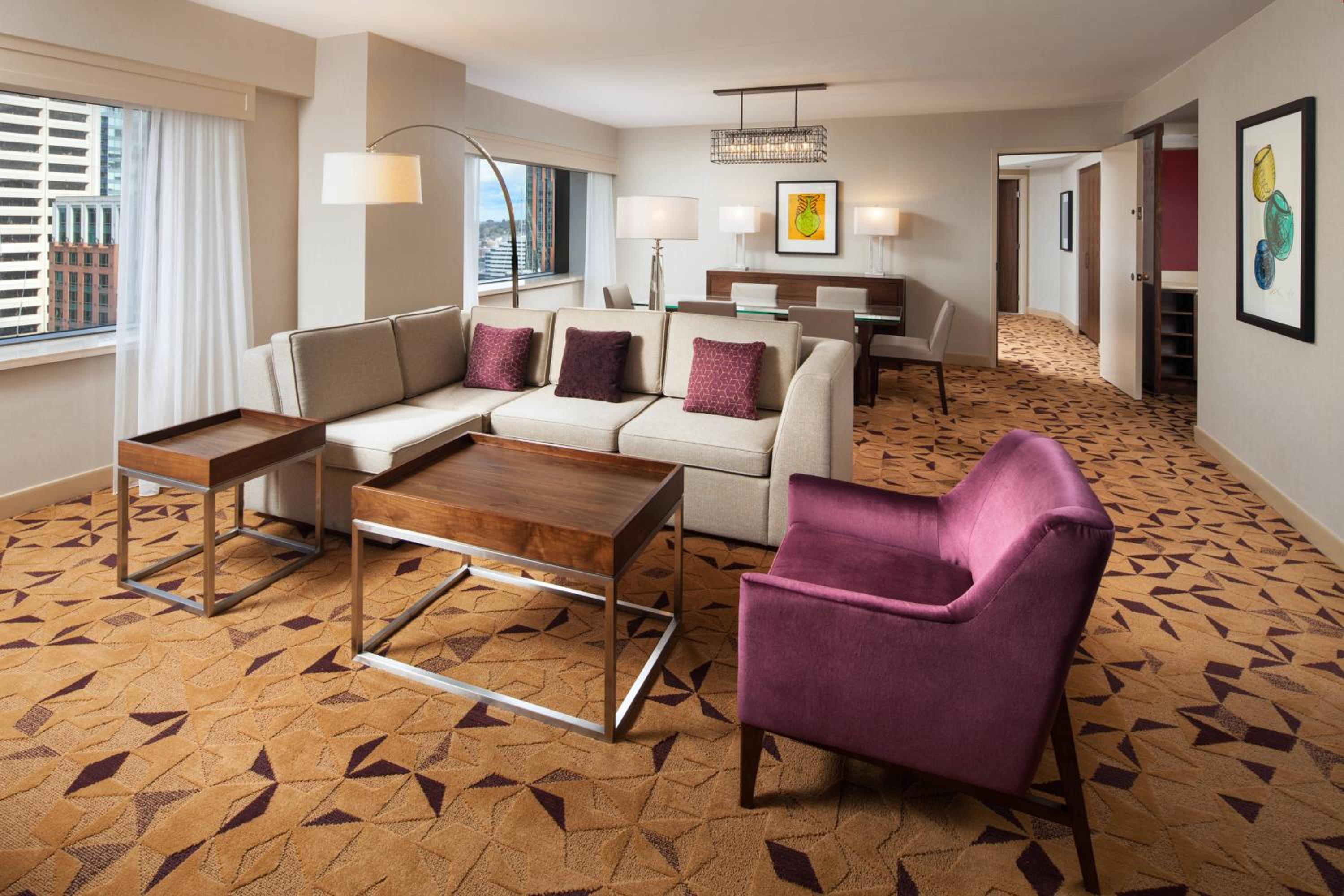 1 Bedroom Hospitality Suite, 1 King, High floor - Photo 2