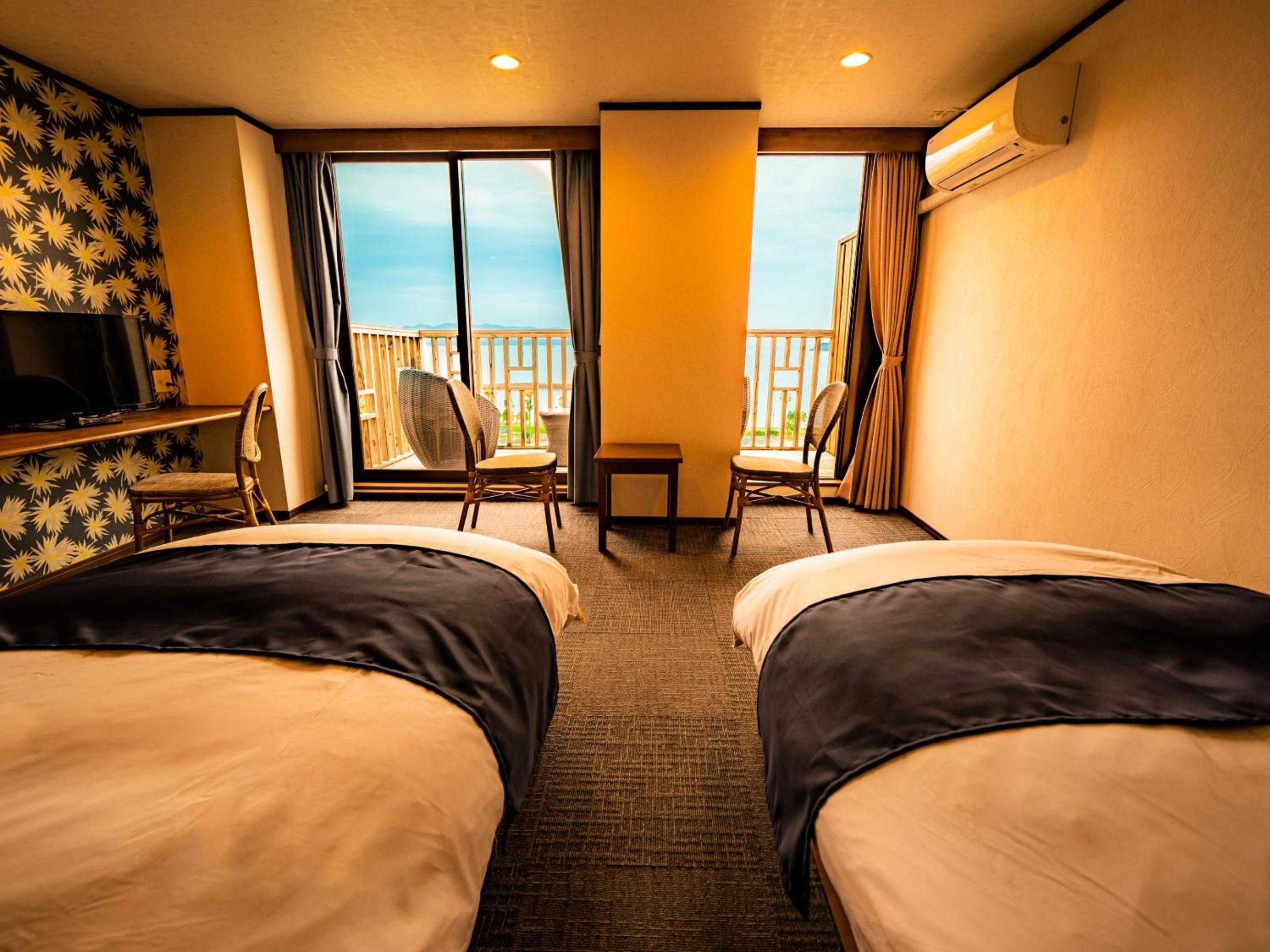 Standard Triple Room With Ocean View