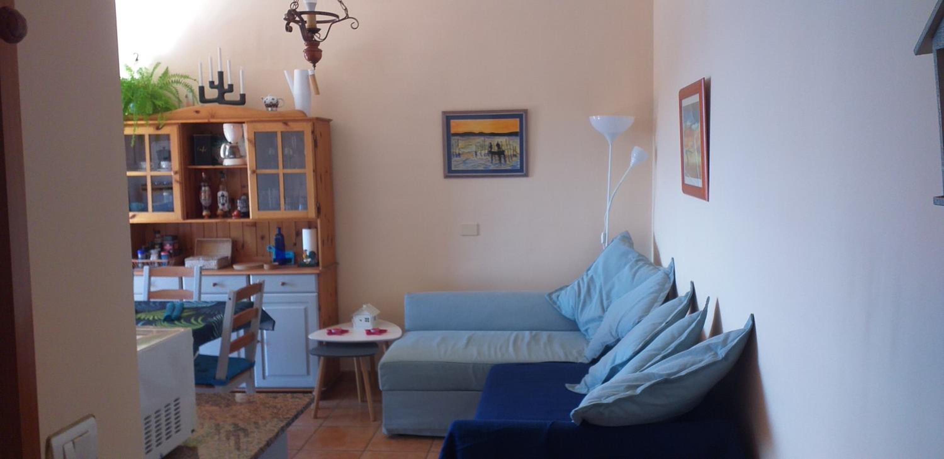 Apartamento de una habitación con balcón