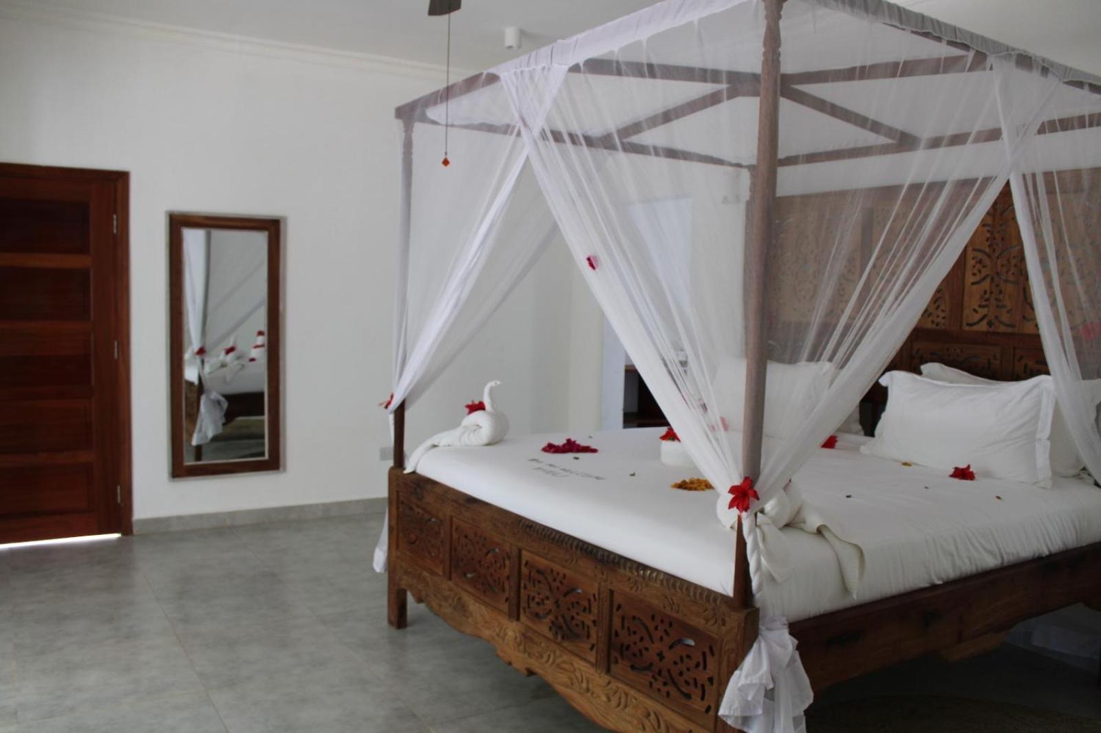 Deluxe Double Room with Sea View - Photo 5