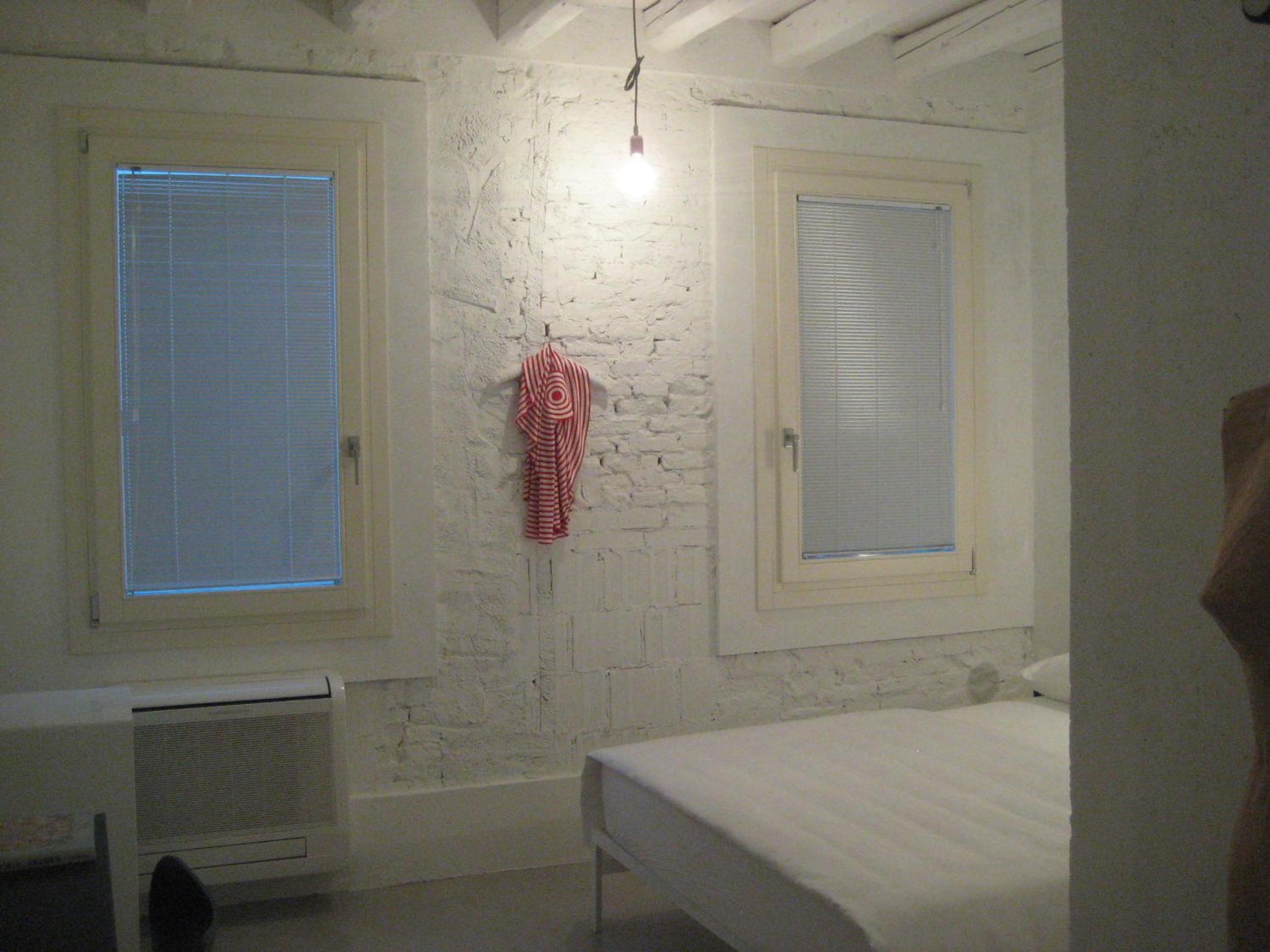 Double Room - Photo 3