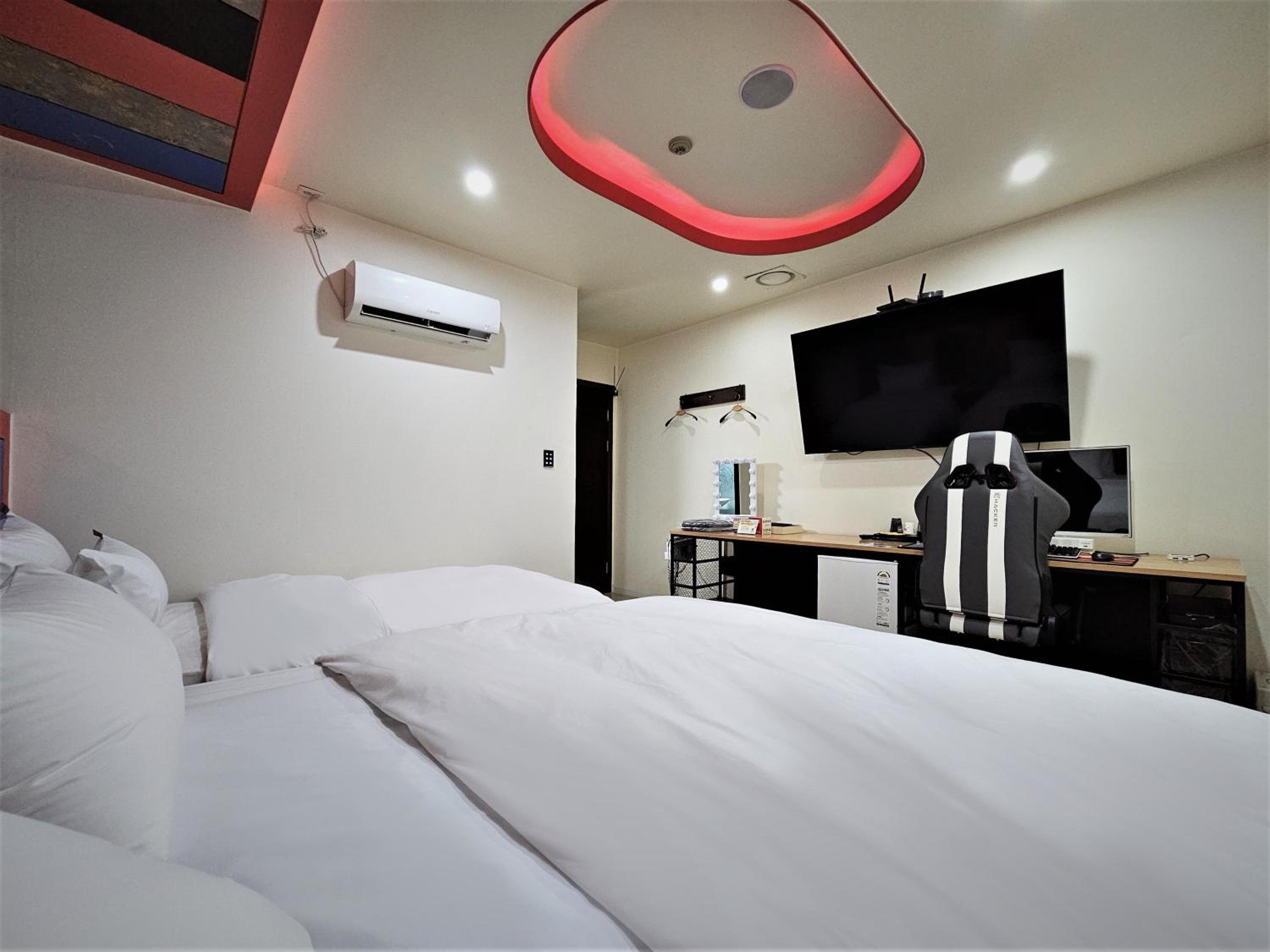 Superior Twin Room - Photo 2