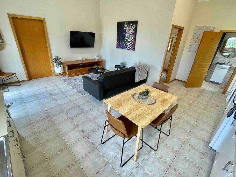 One-Bedroom Apartment photo 3