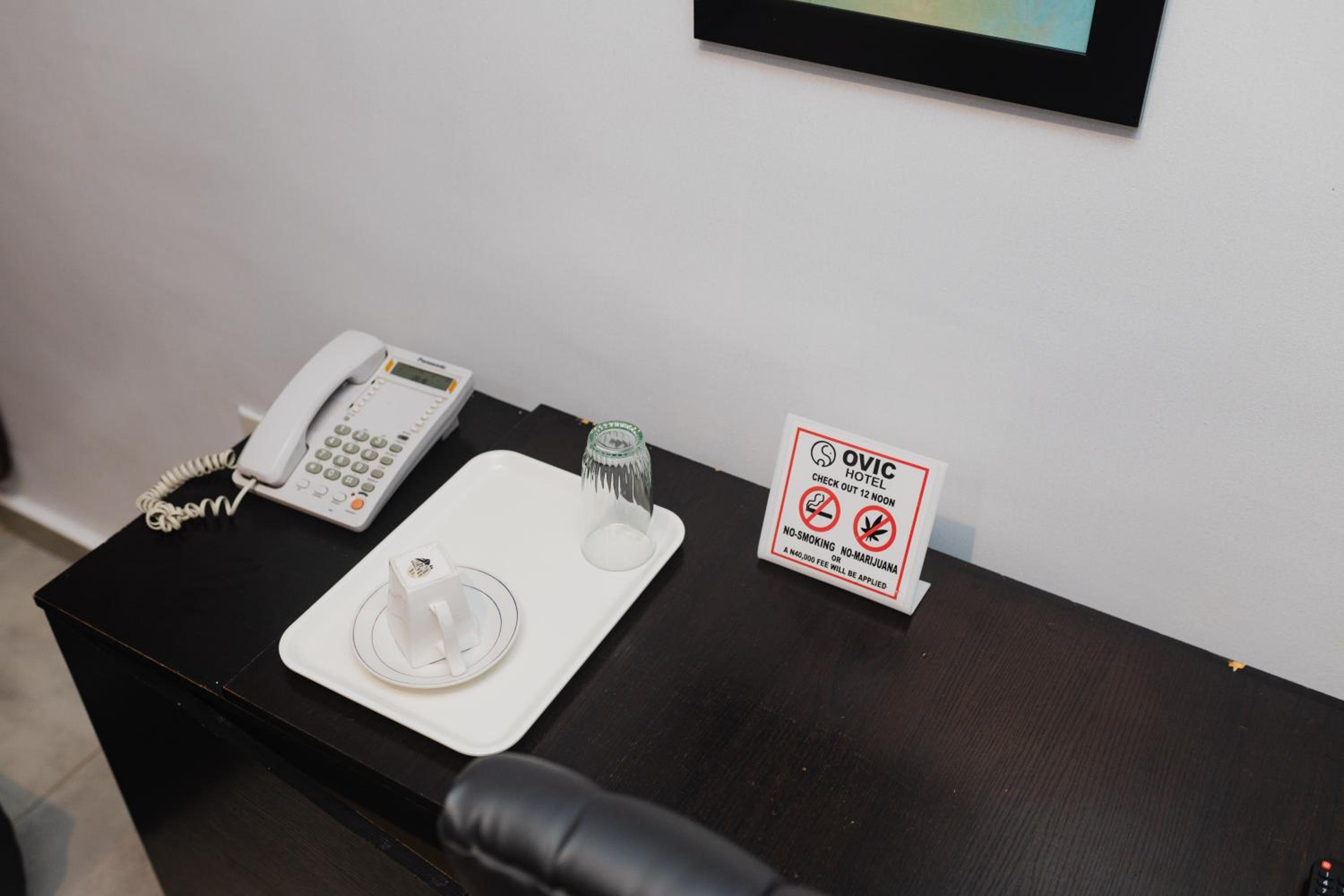 Deluxe Room - Photo 6