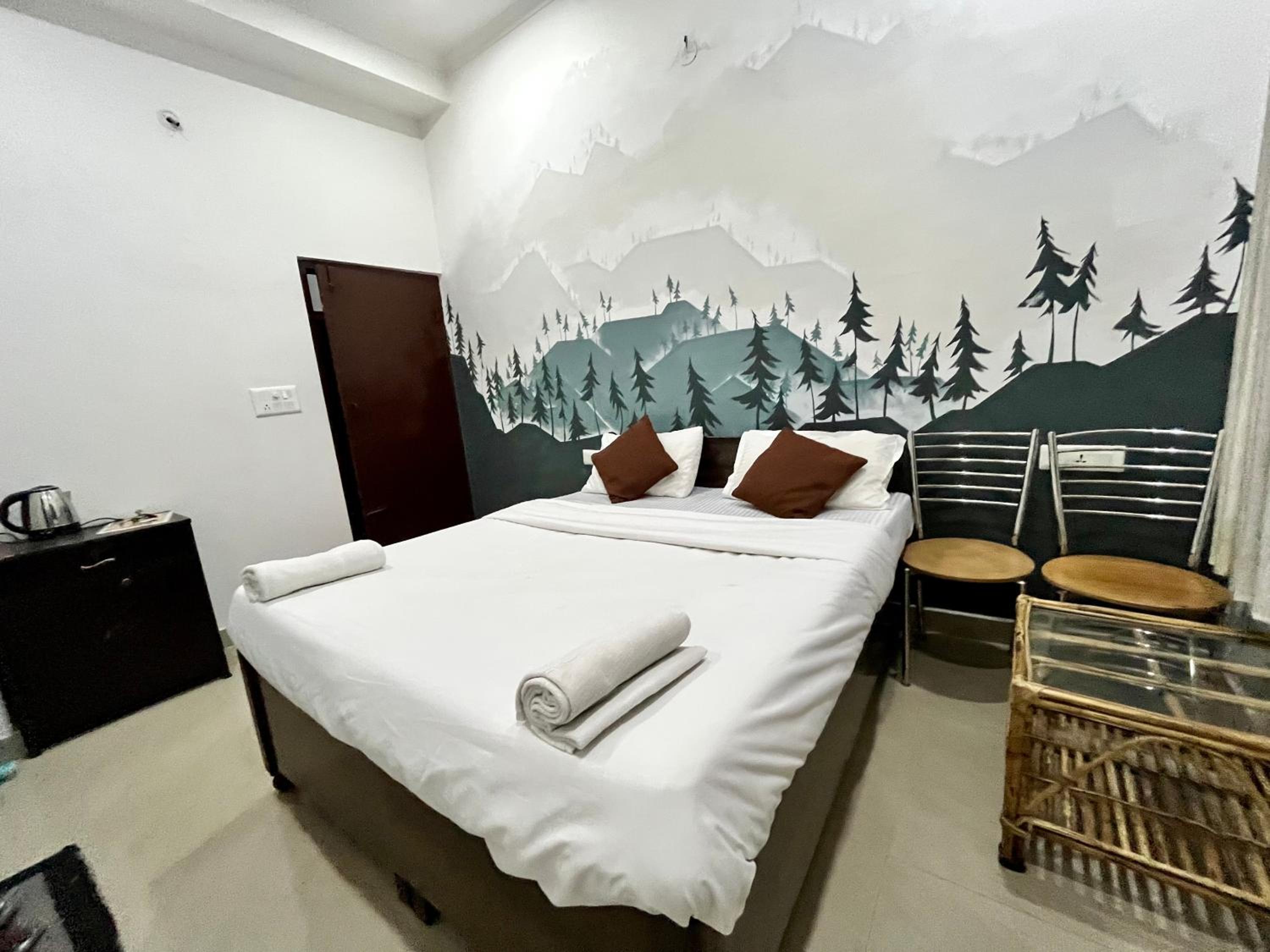Double Room - Photo 3