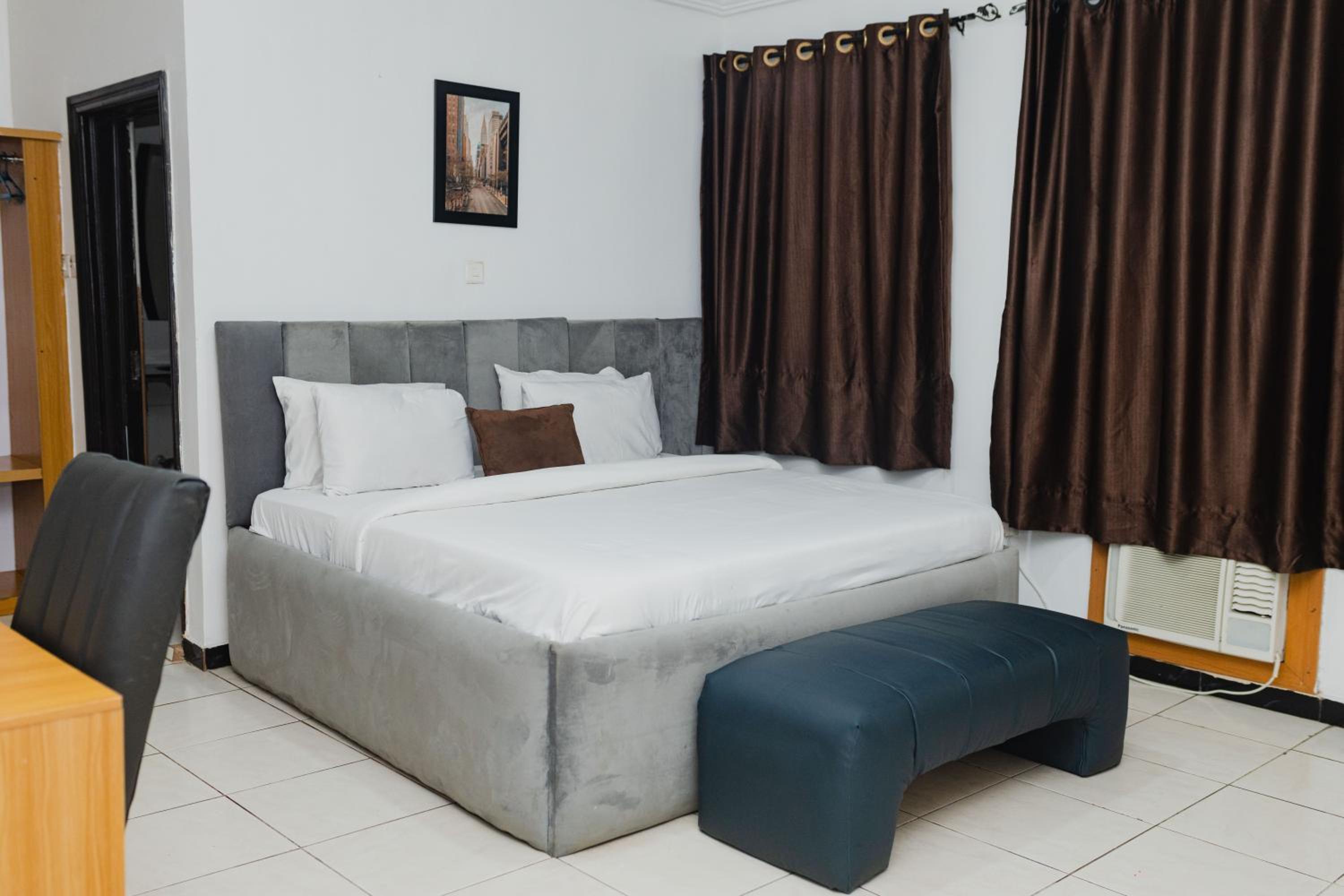 Executive Suite photo 1
