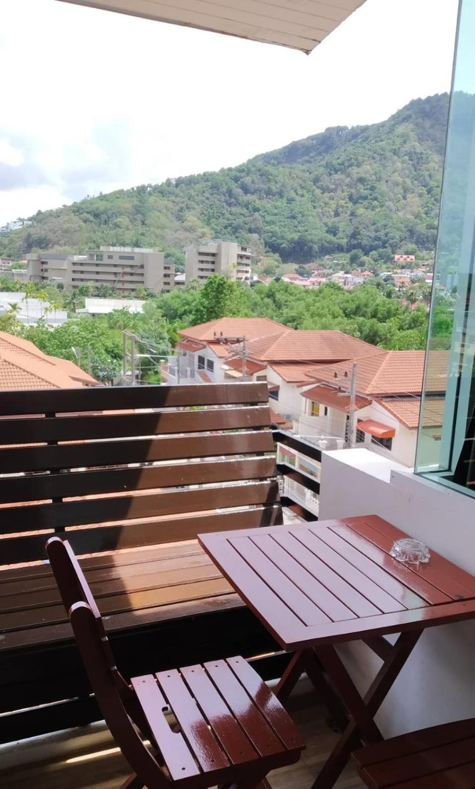 Studio with Mountain View - Photo 19