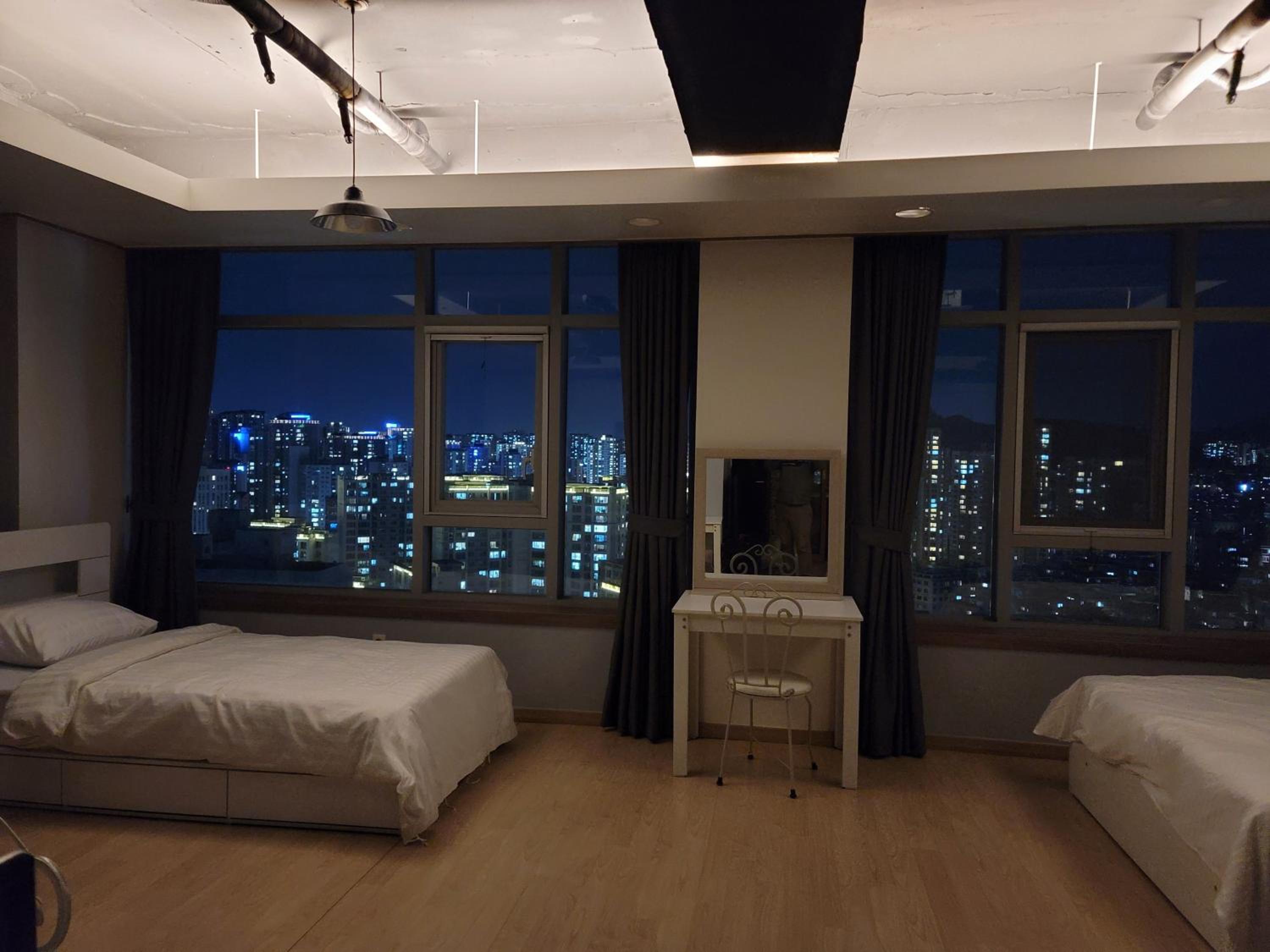 Suite with City View
