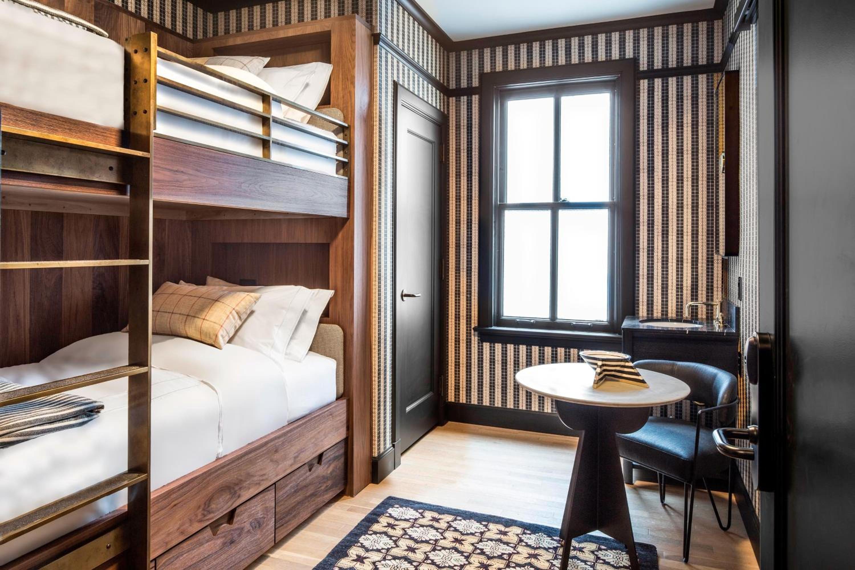Proper Bunk Room, Guest room, 2 Twin/Single Bed(s) bunk - Photo 4