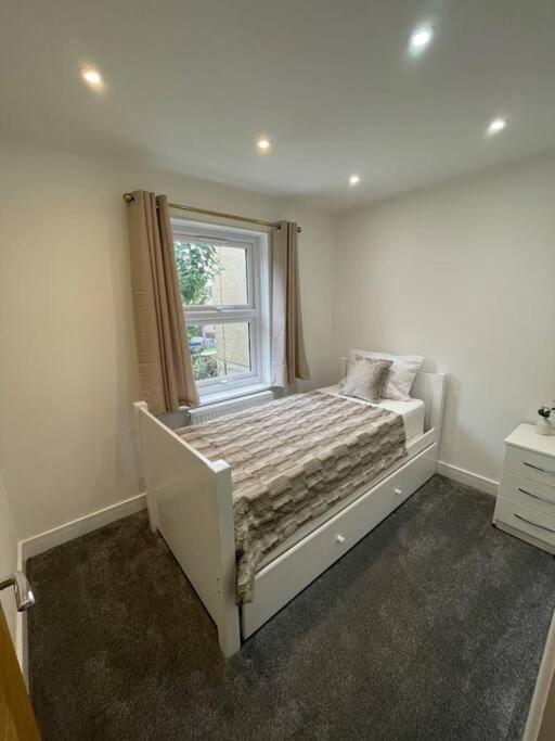 Two-Bedroom House photo 2