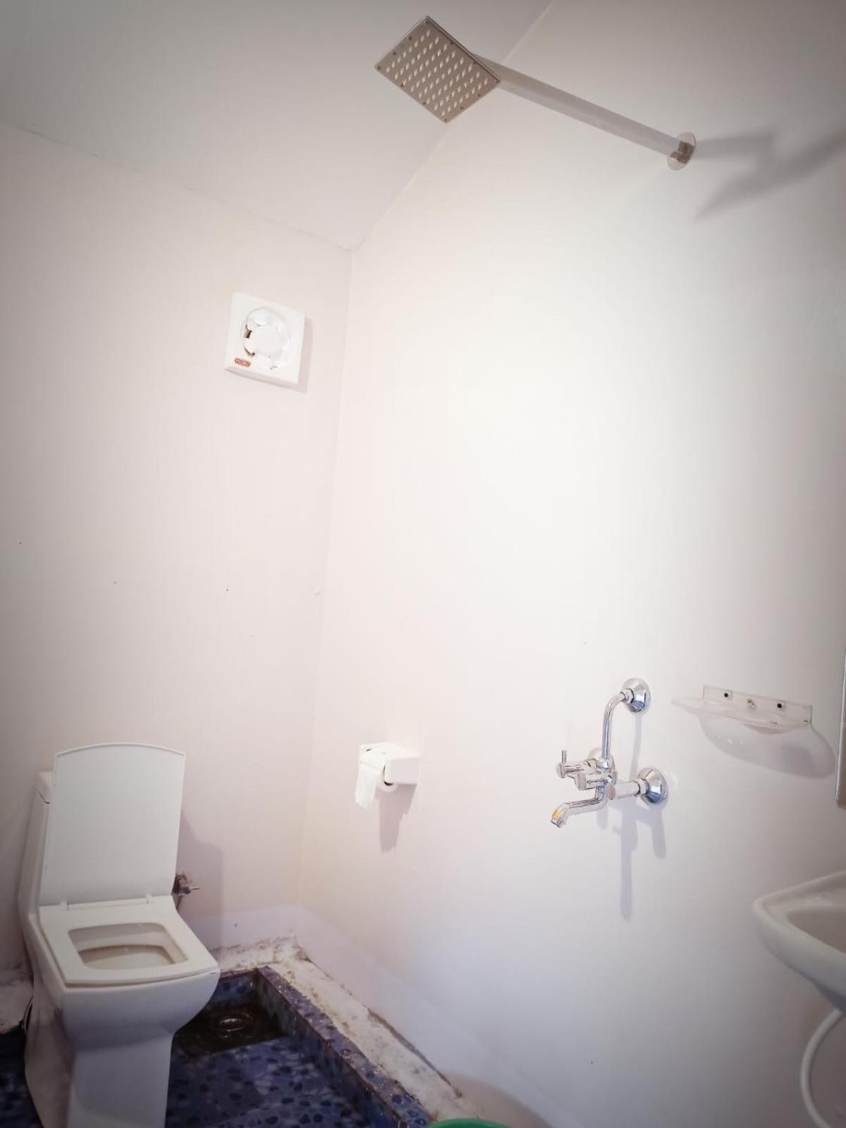 Deluxe Double Room with Side Sea View photo 3
