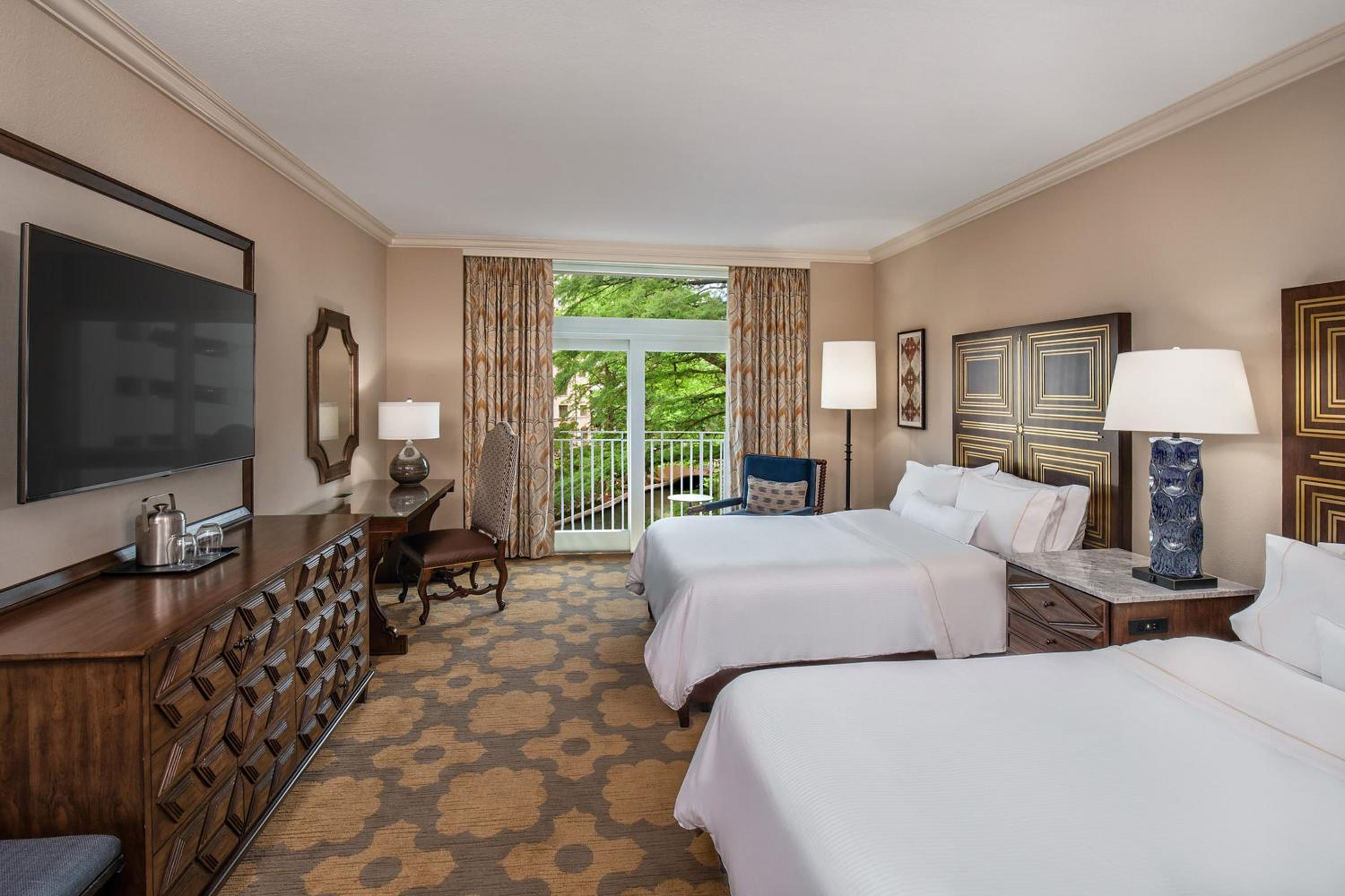 Deluxe Double, Guest room, 2 Double, River Side view - Photo 6