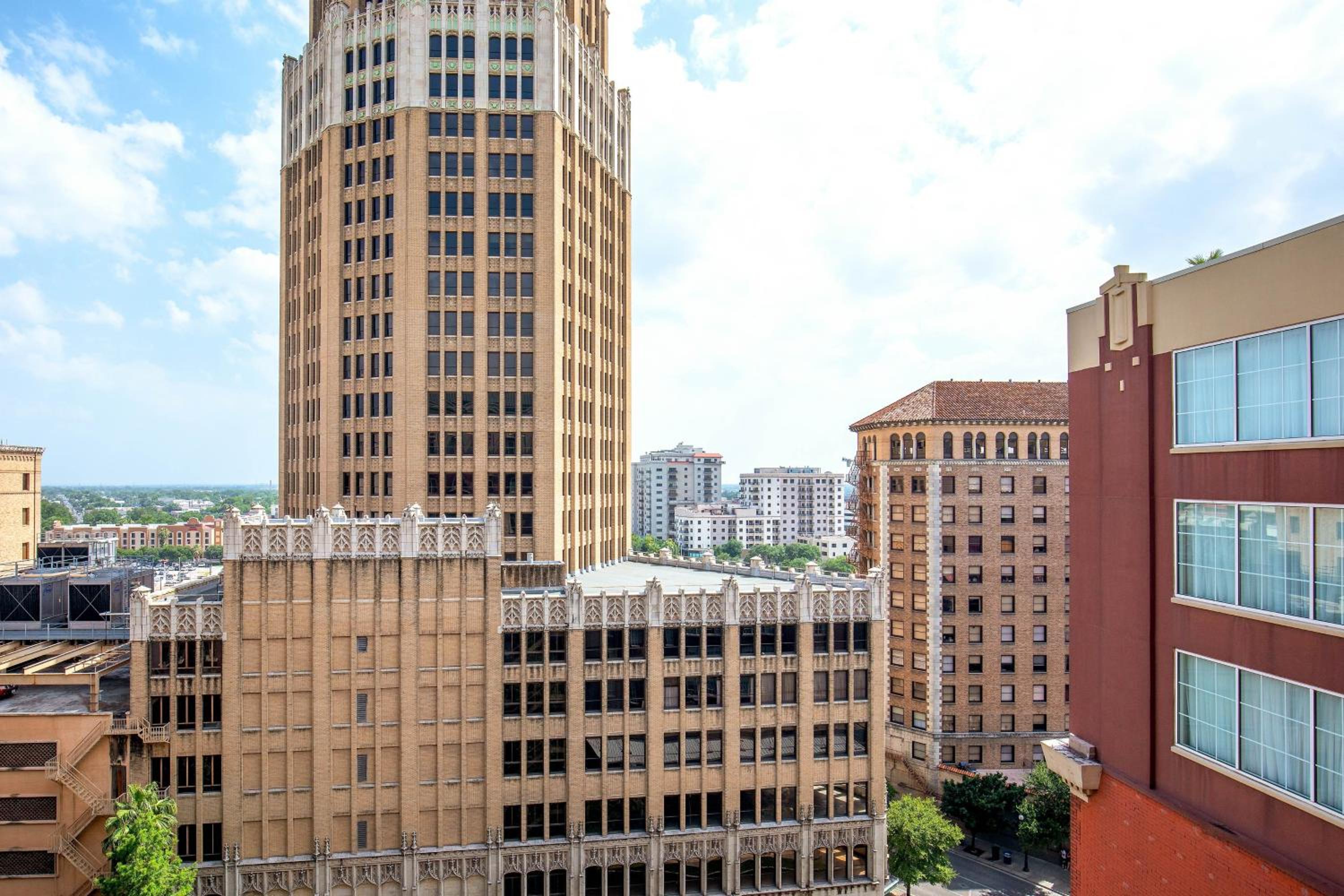 Traditional King, Guest room, 1 King, City view - Photo 7