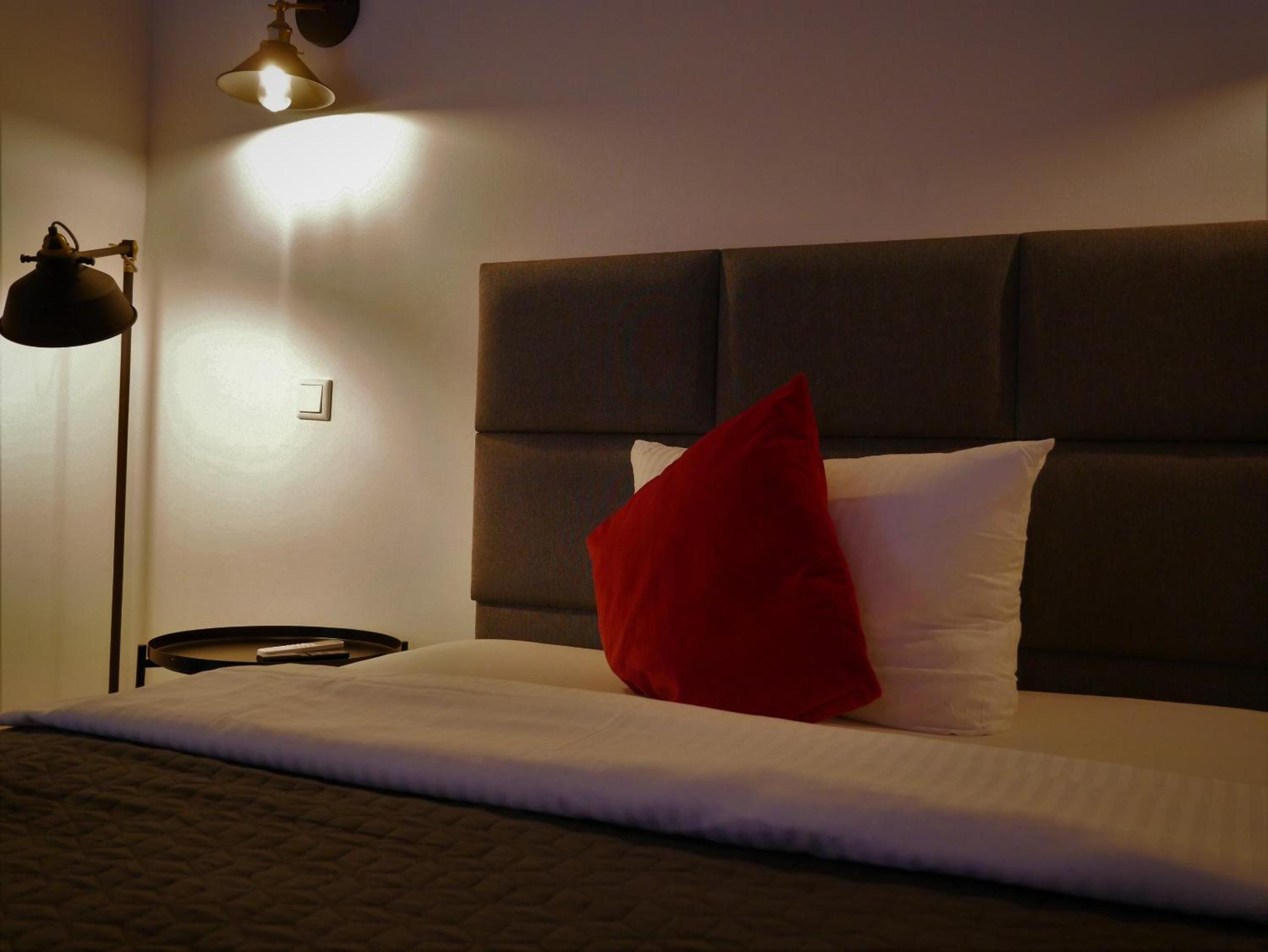 Standard Double Room - Photo 2