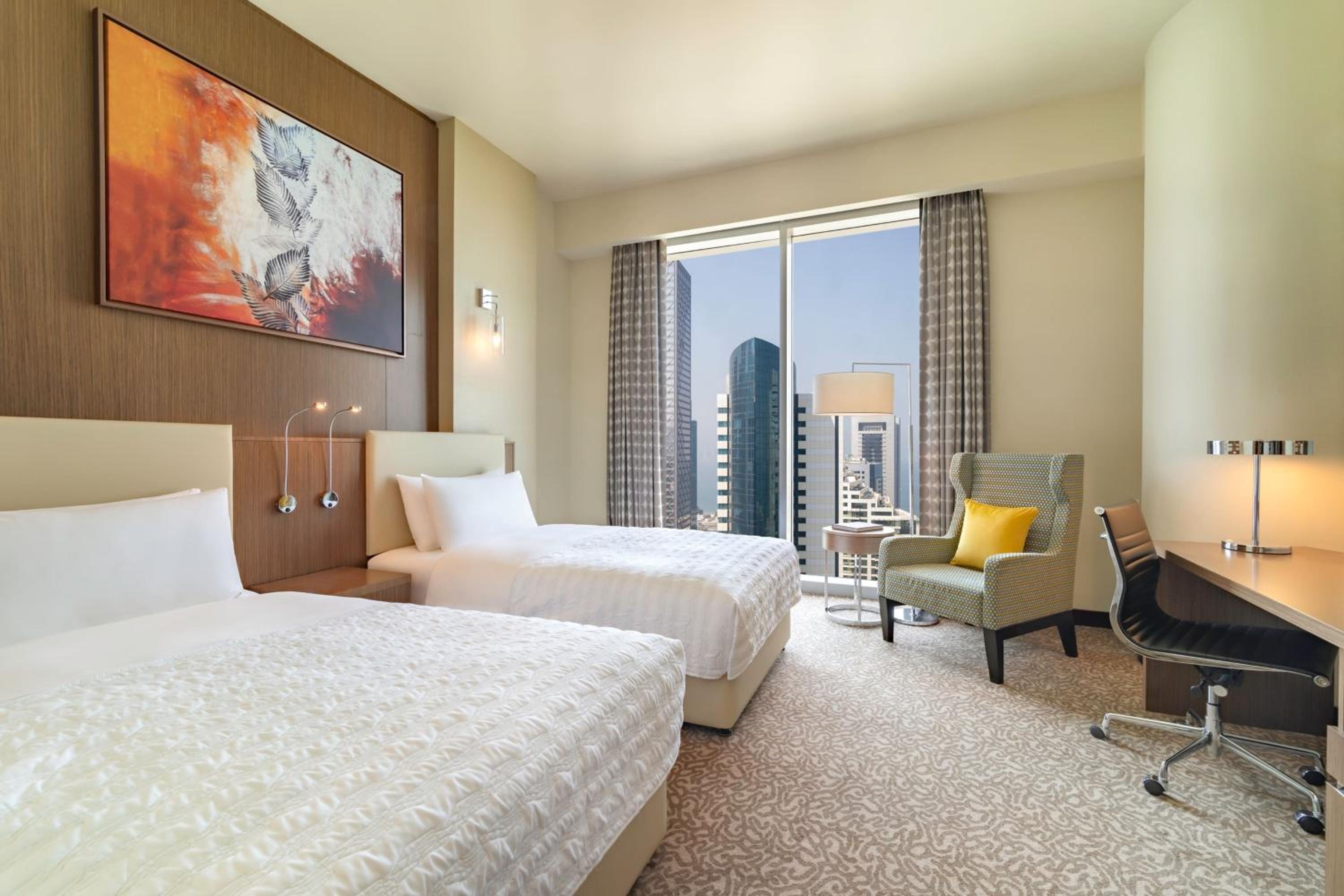 Deluxe Twin Room with Beach Access - Photo 2