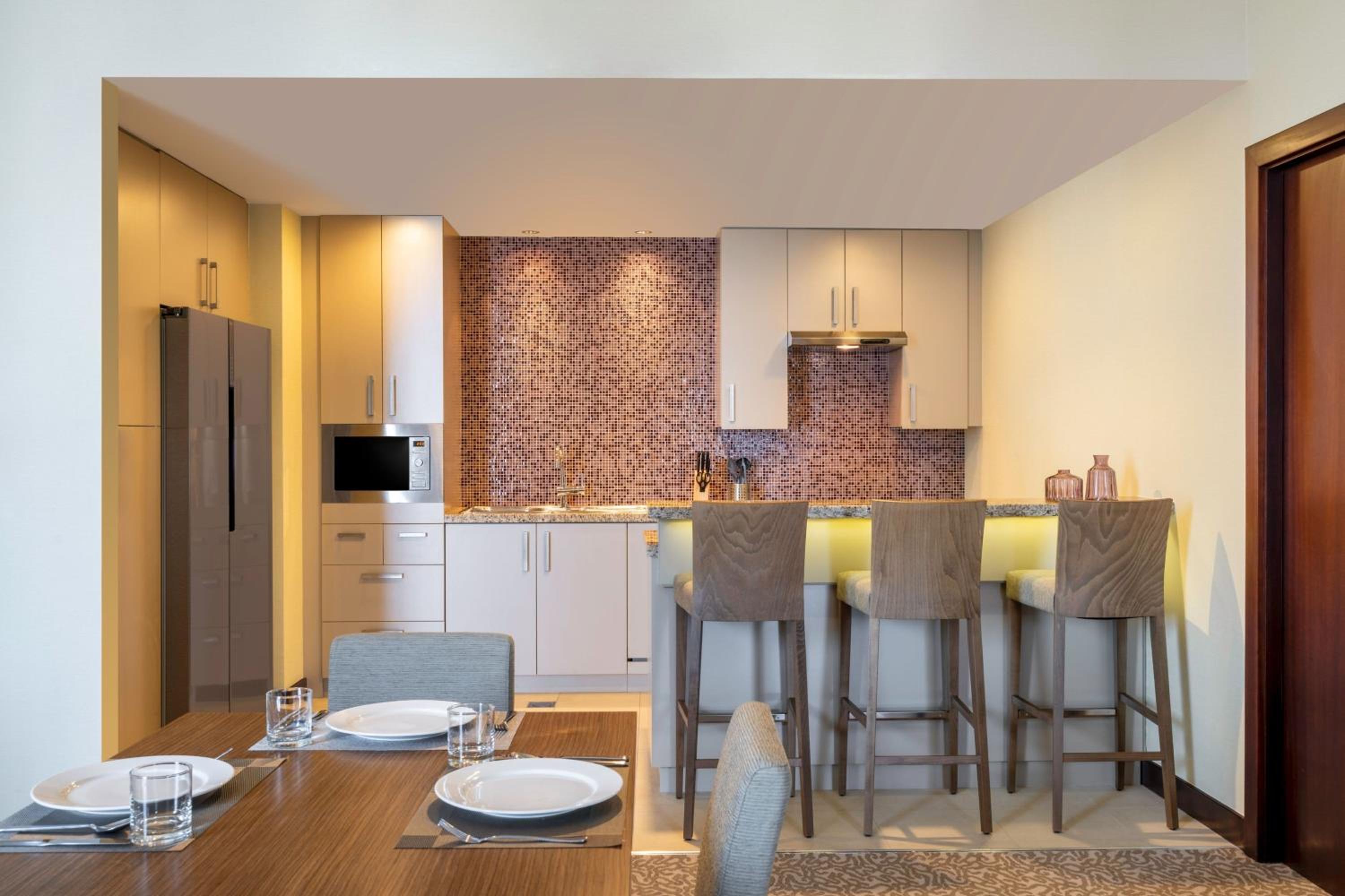 Premier, 2 Bedroom Apartment, City view - Photo 5