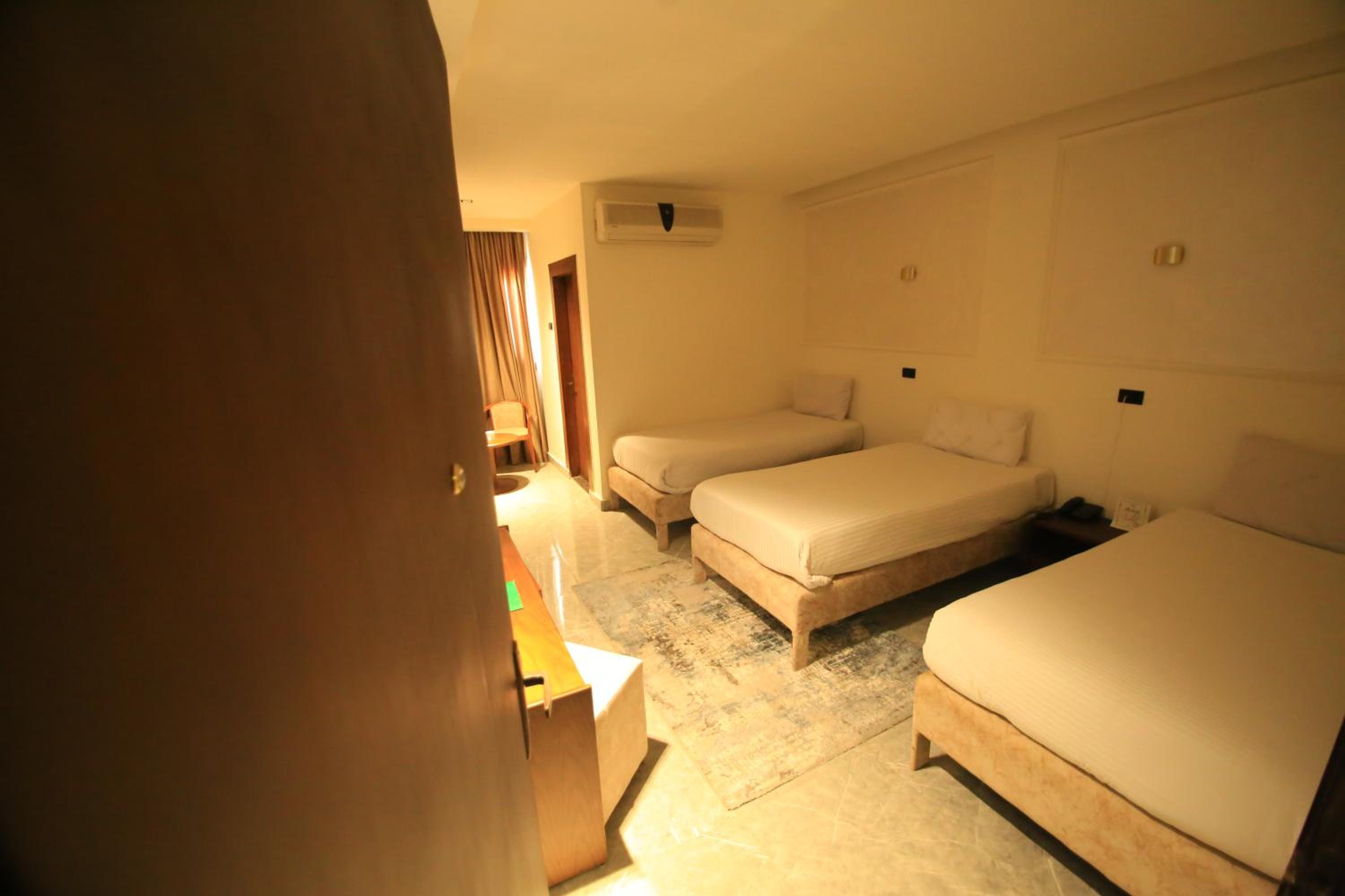 Luxury Triple Room