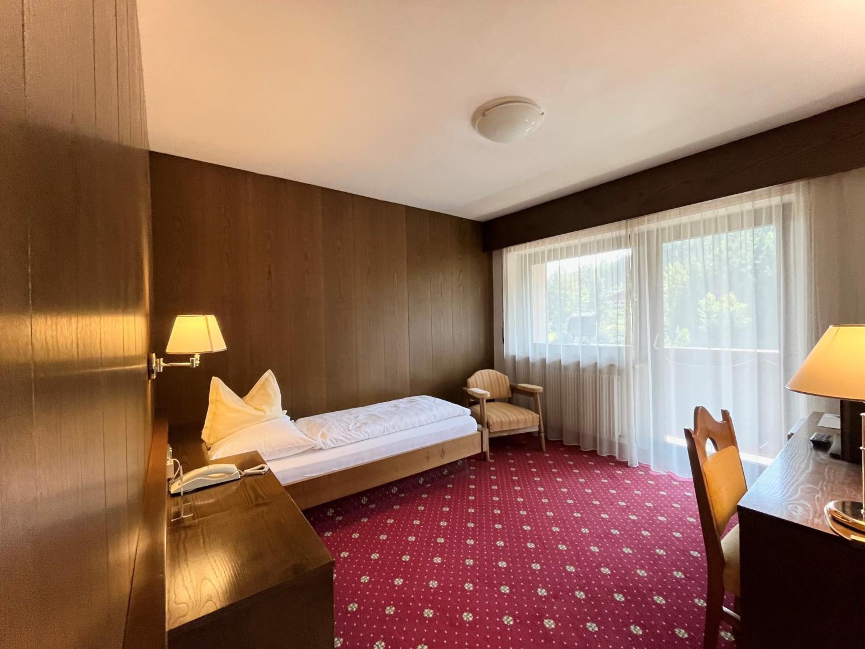 Single Room with Lake View photo 3