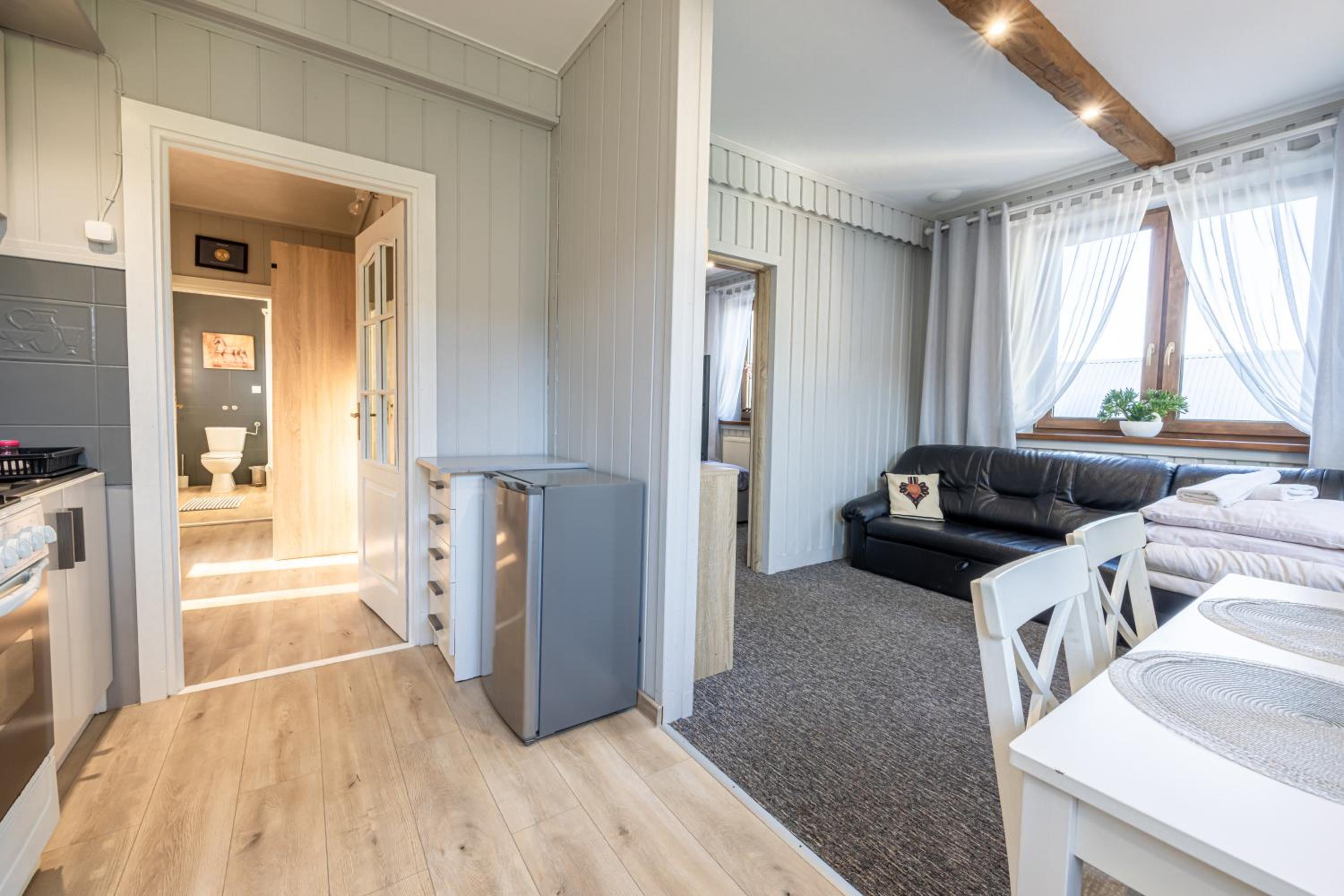 Two-Bedroom Apartment - Photo 9