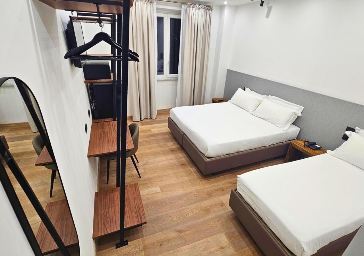 Triple Room - Photo 1