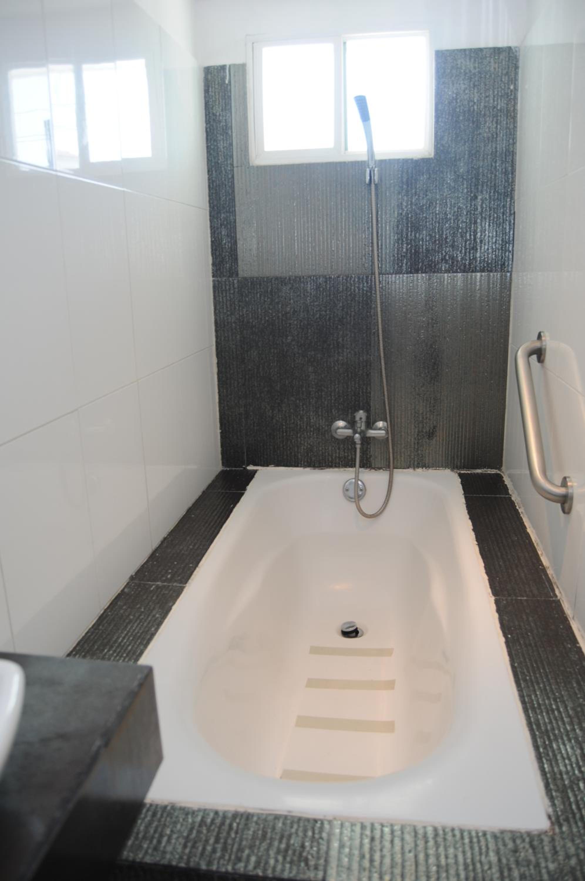 Deluxe Twin Room - Photo 5
