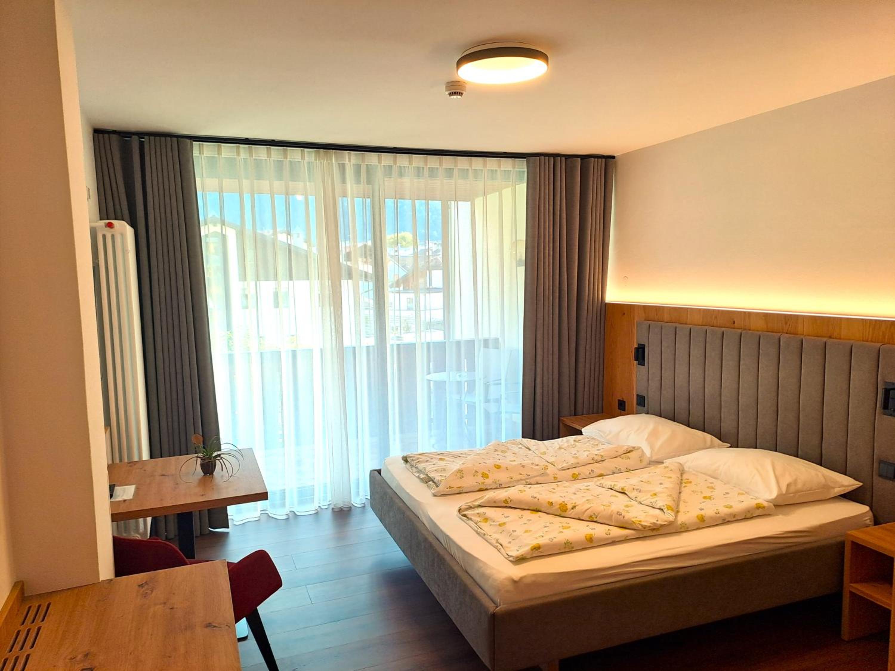 Single Room with Balcony photo 2