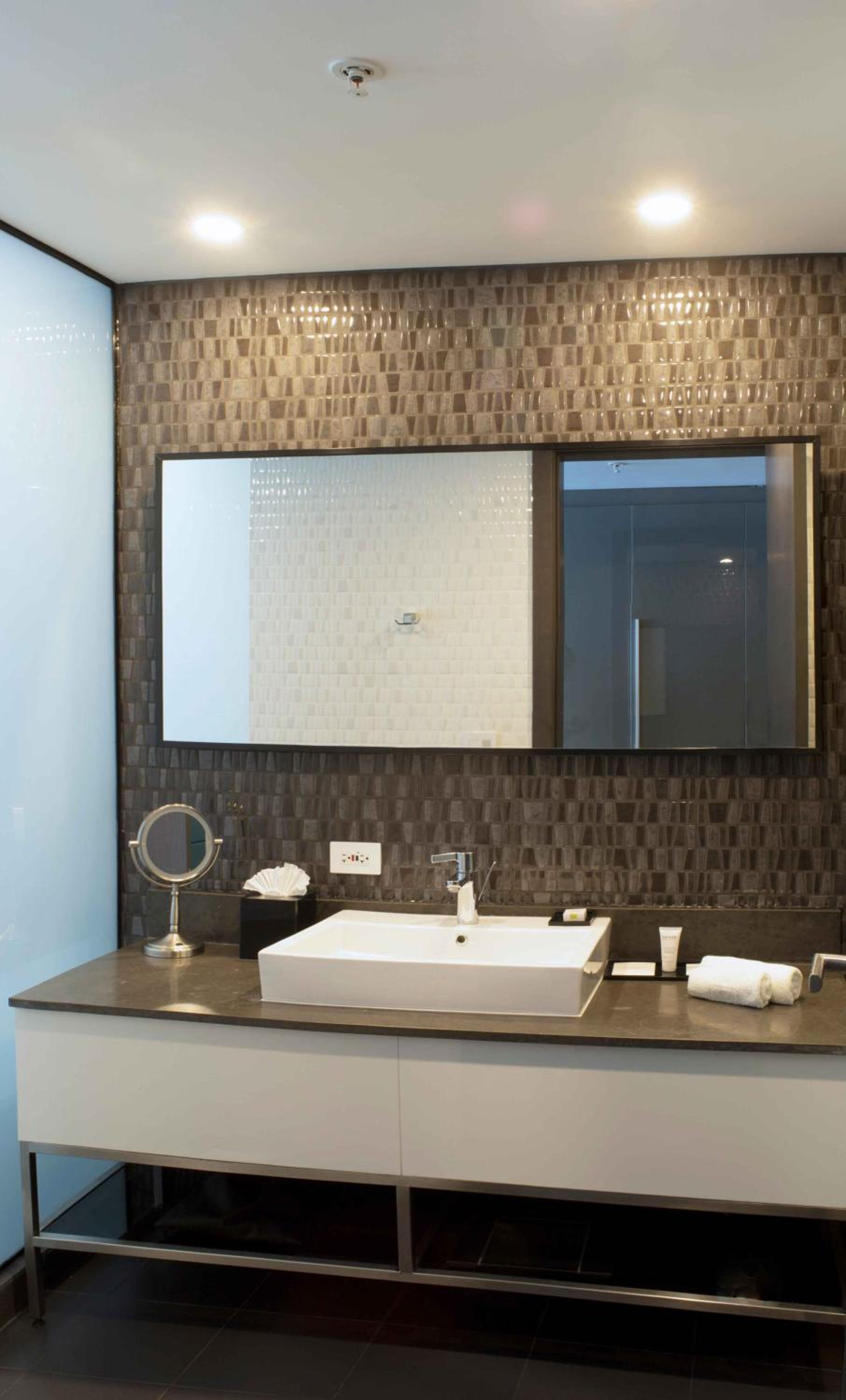 Deluxe 2 Double City View, Guest room, 2 Queen, City view photo 2