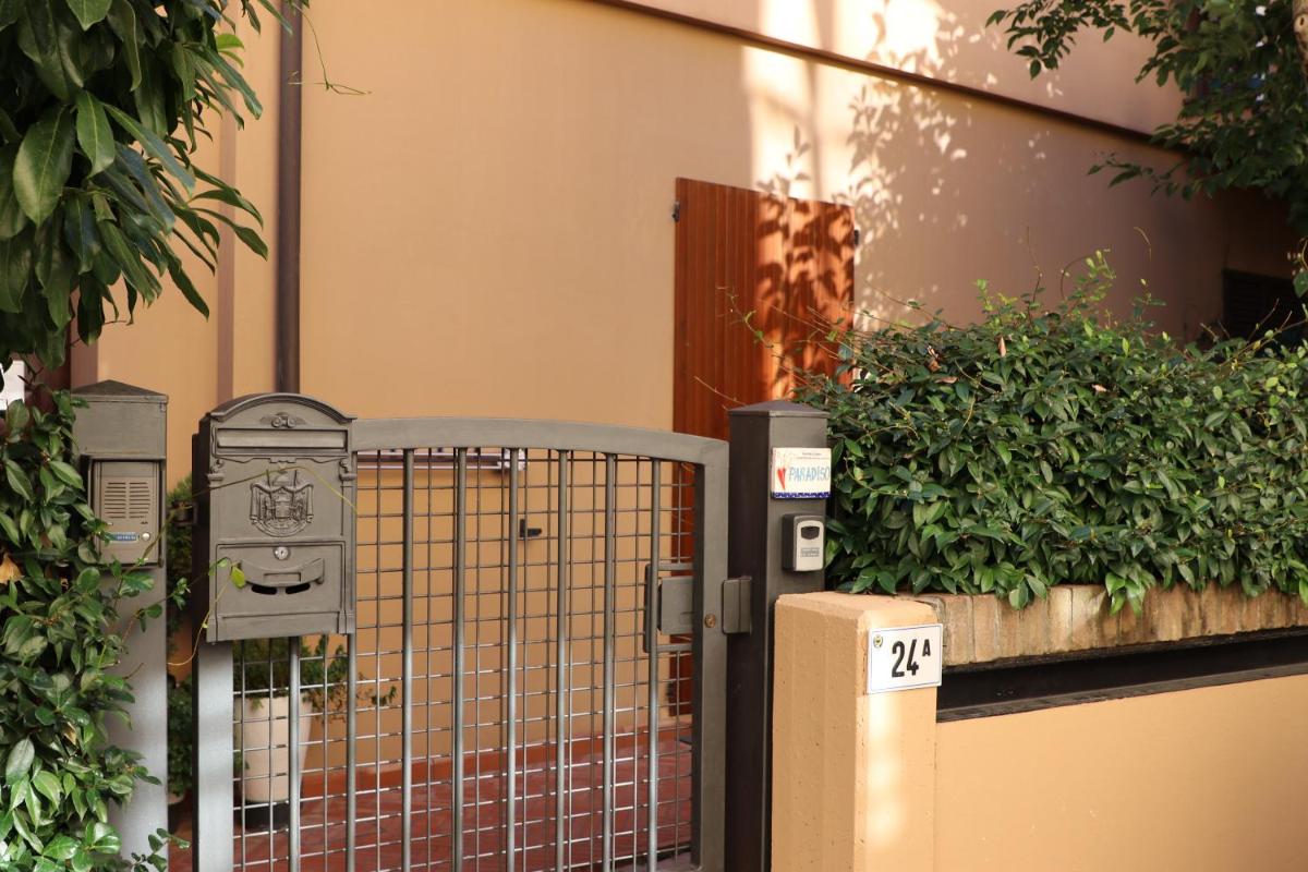 Villa photo 3