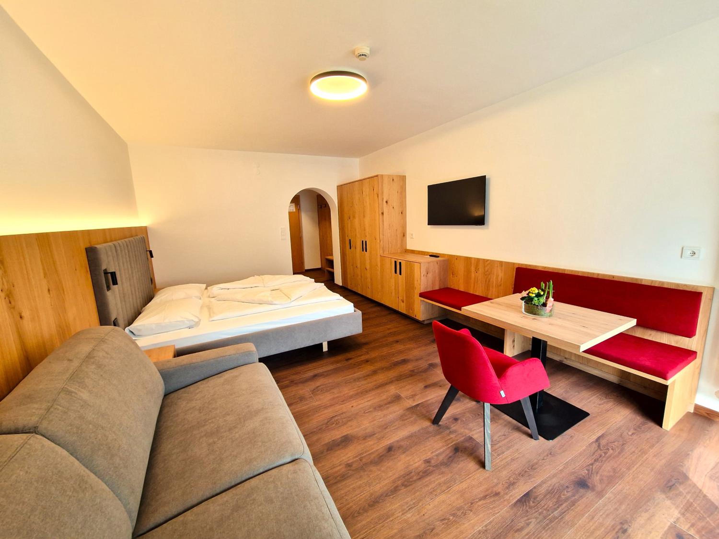 Double Room with Balcony photo 2