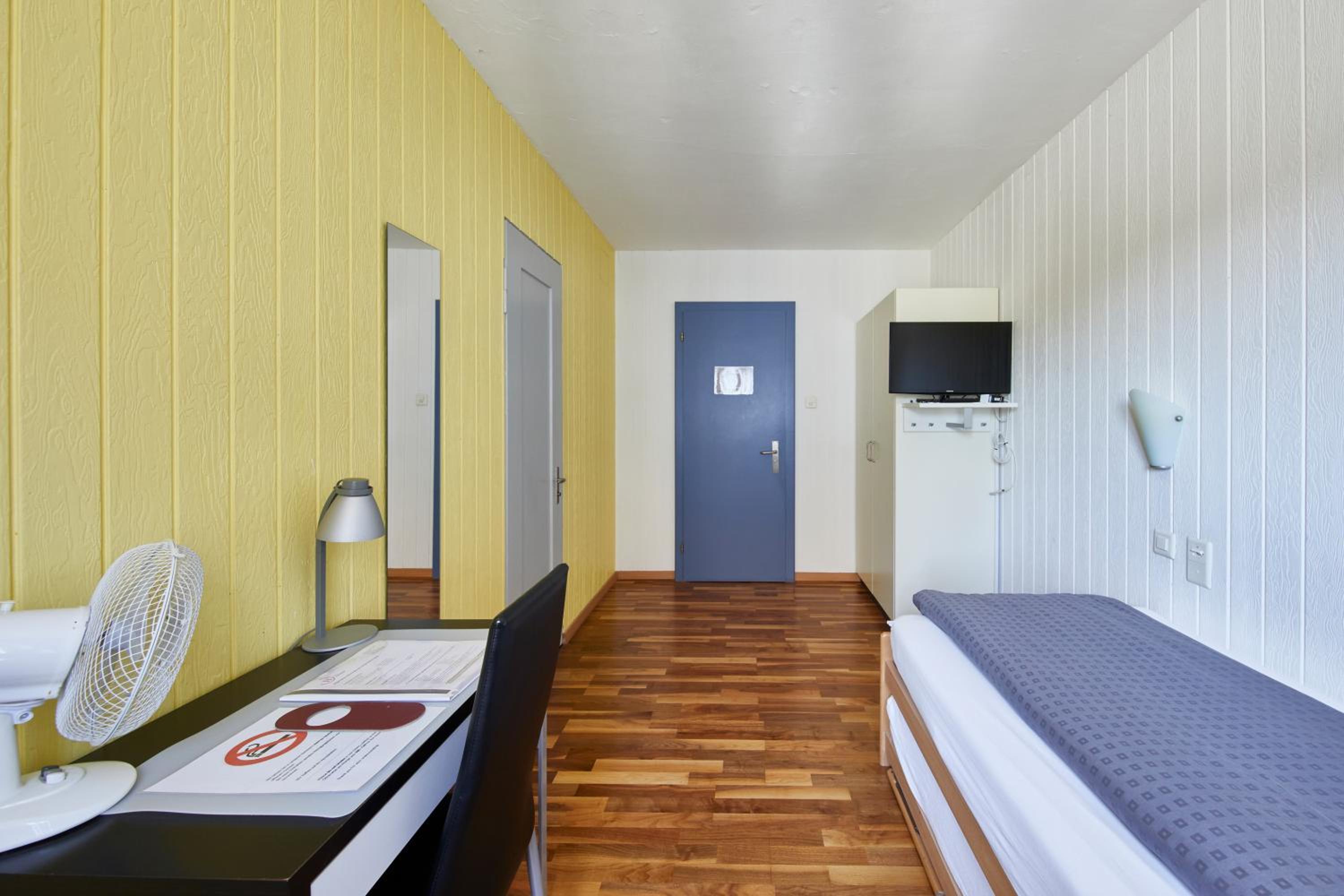 Single Room photo 3