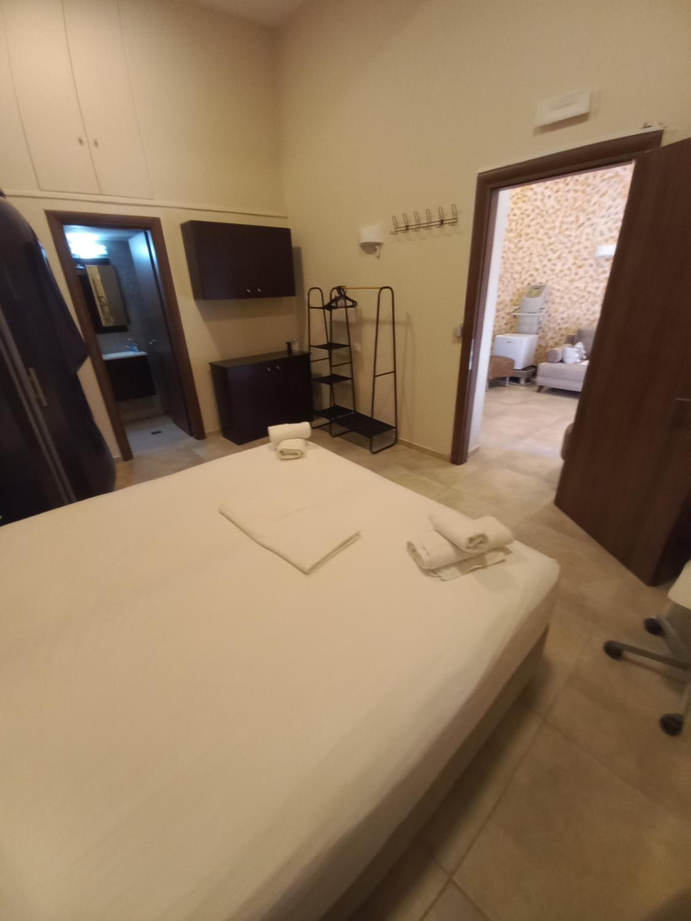 Standard Twin Room with Sofa photo 1