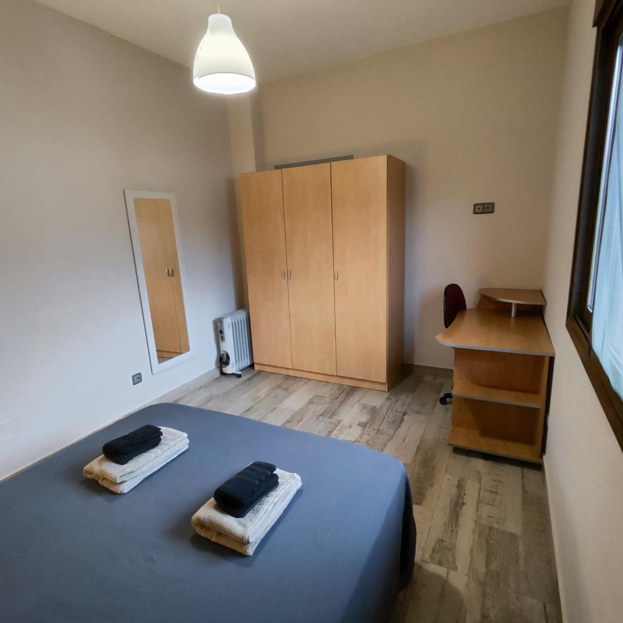 One-Bedroom Apartment photo 3