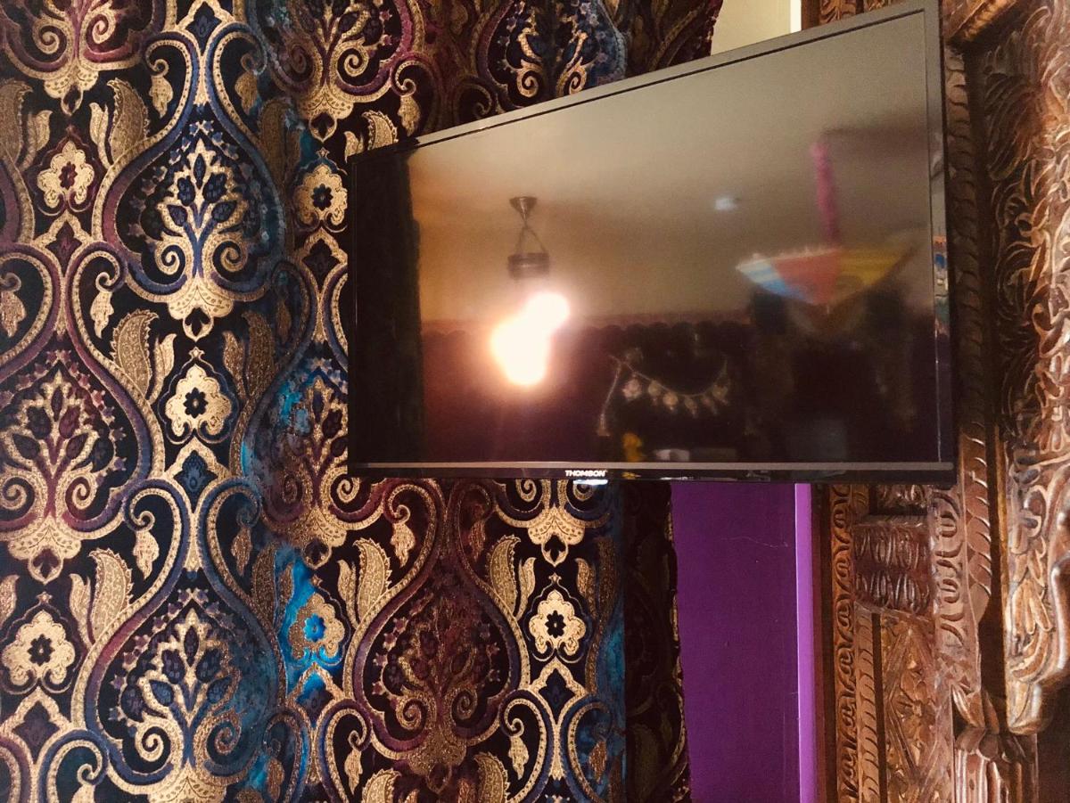 Large Double Room - Photo 2