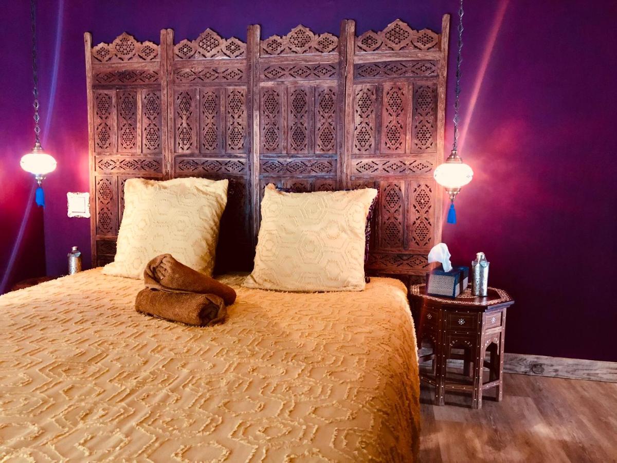 Large Double Room - Photo 4