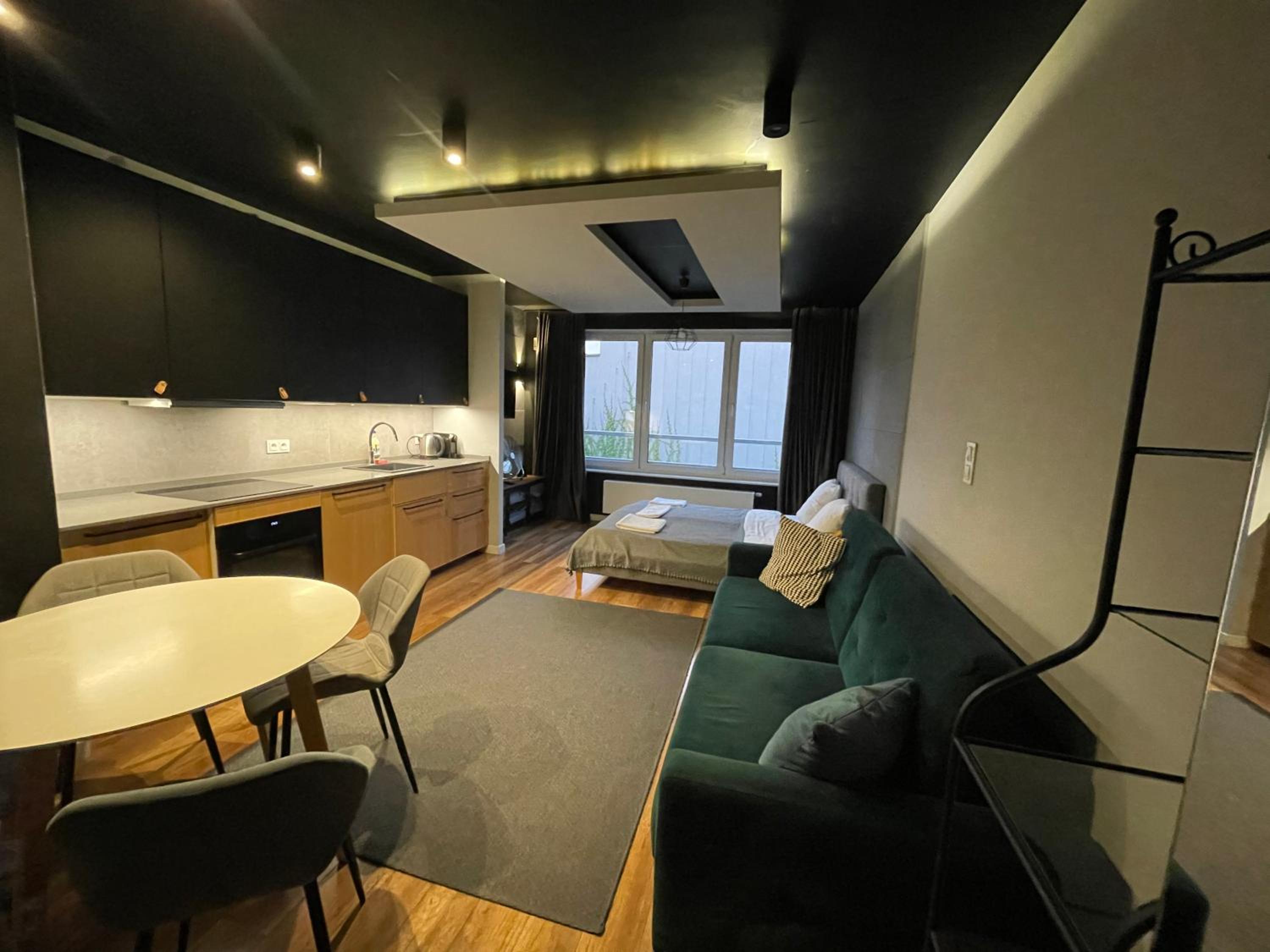 One-Bedroom Apartment - Photo 7