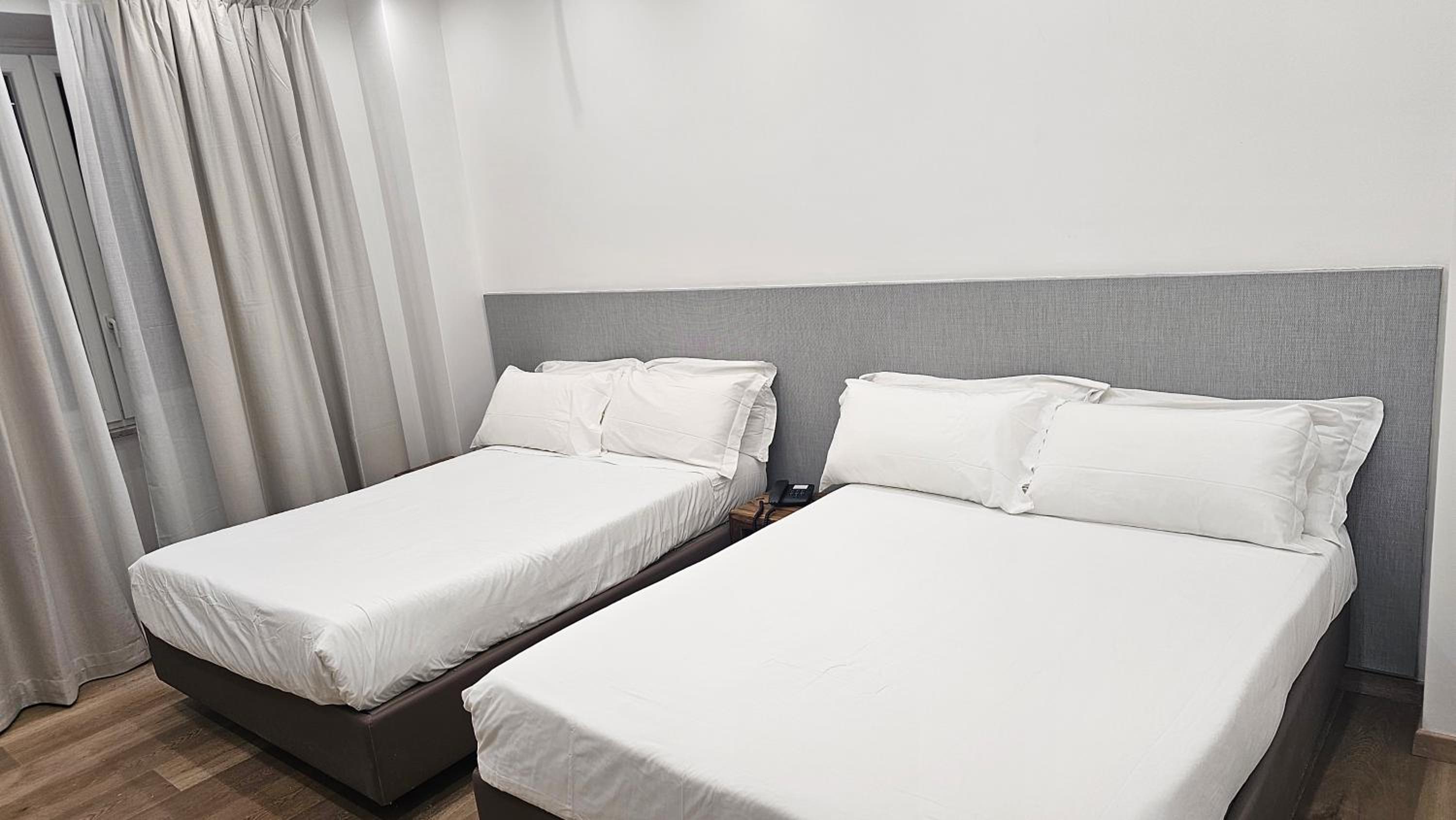 Quadruple Room - Photo 2