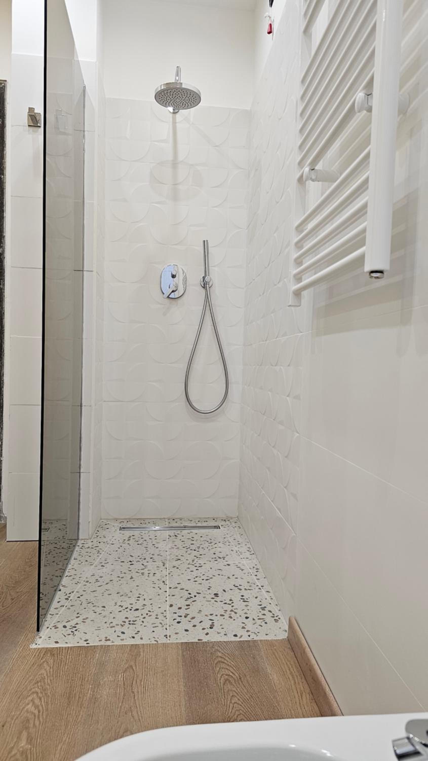 Quadruple Room - Photo 7