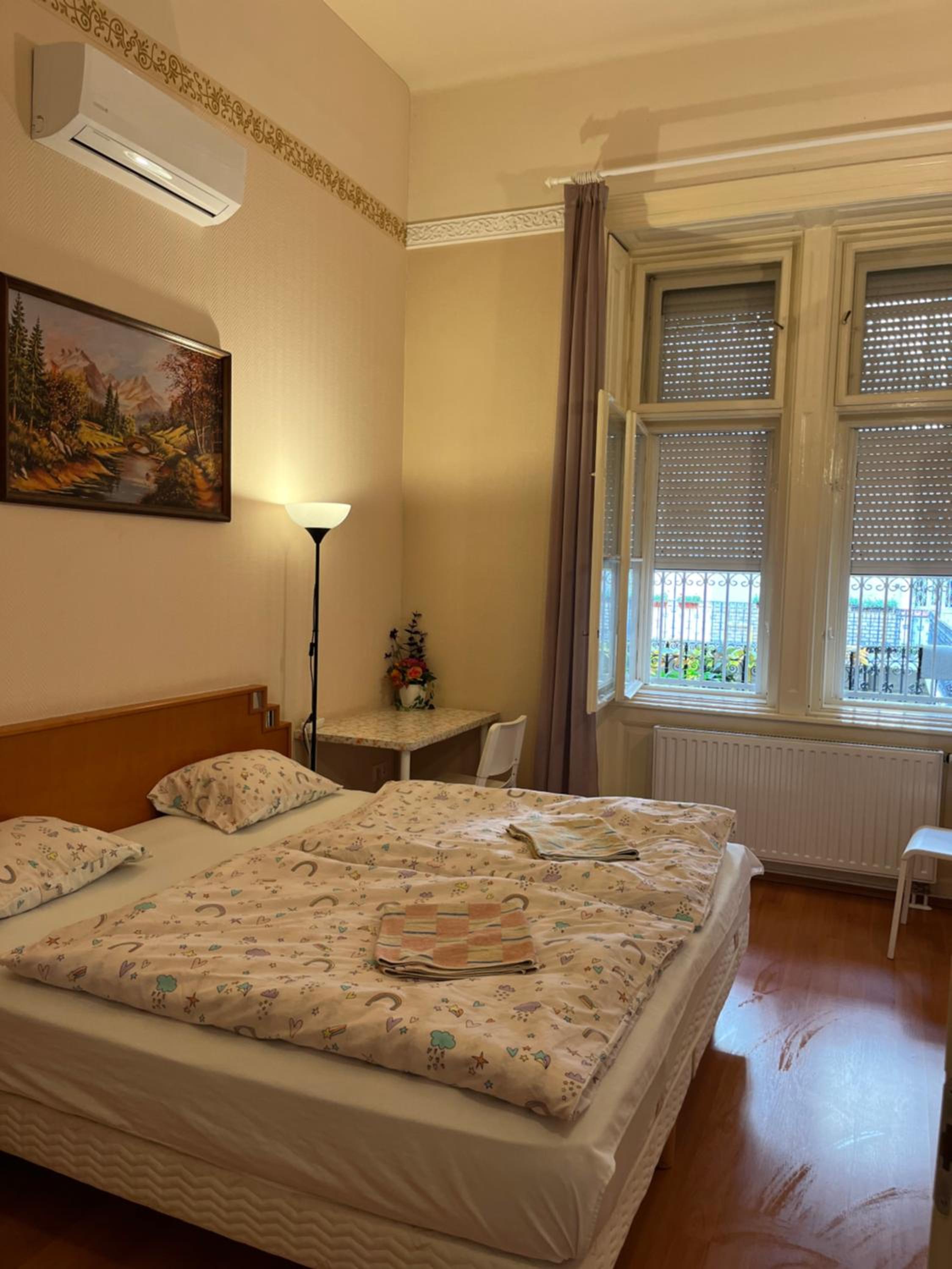 Queen Room with Garden View - Photo 2
