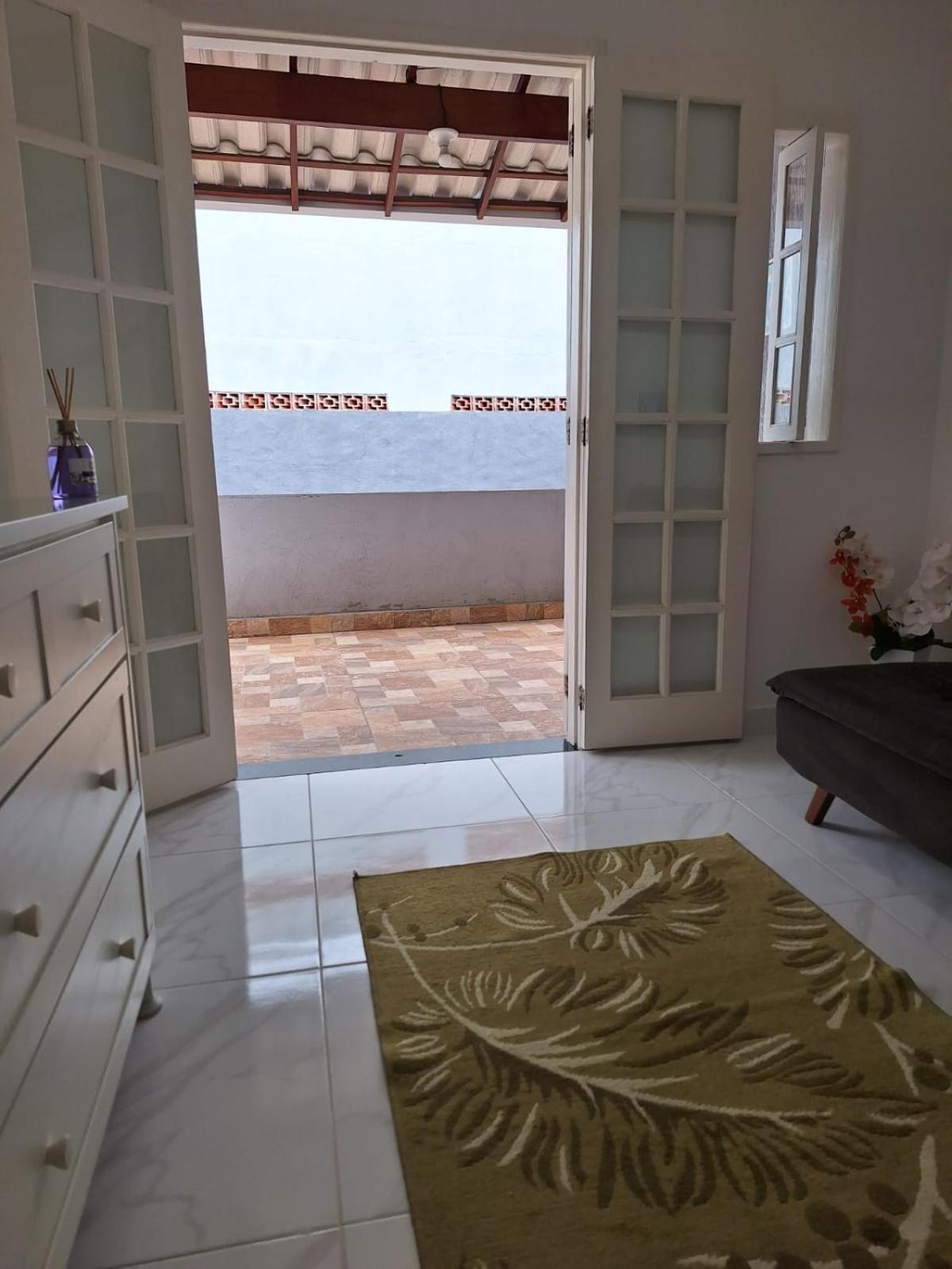 One-Bedroom House photo 1