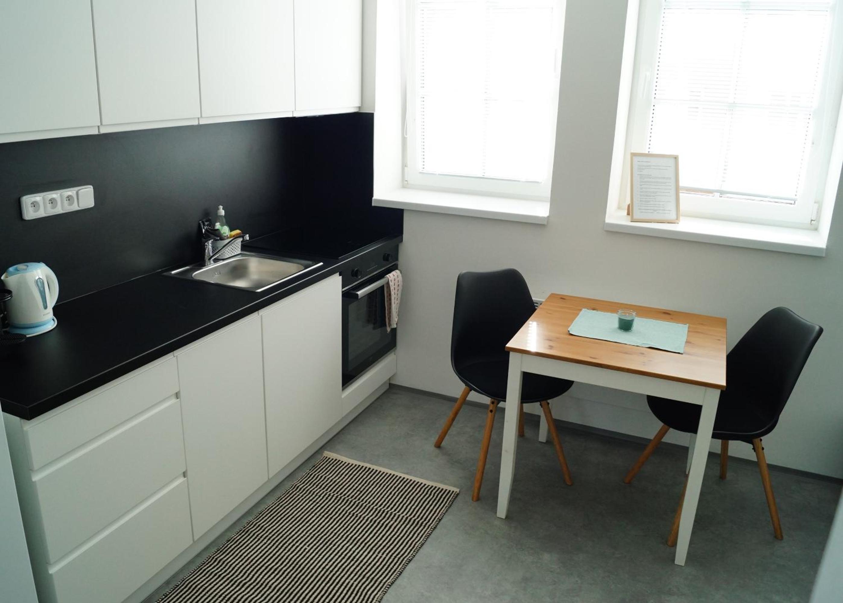 One-Bedroom Apartment photo 1