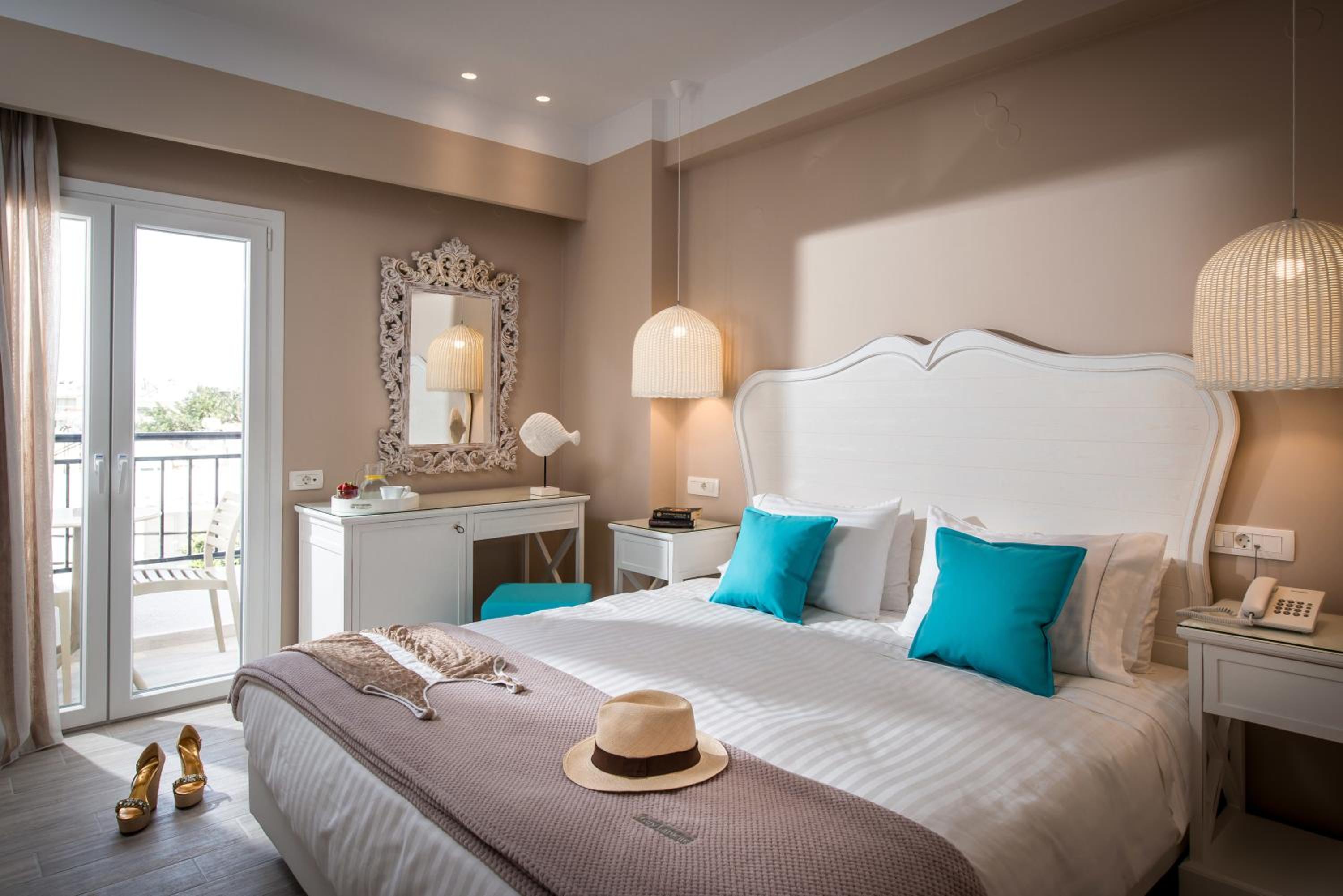 Double or Twin Room photo 2