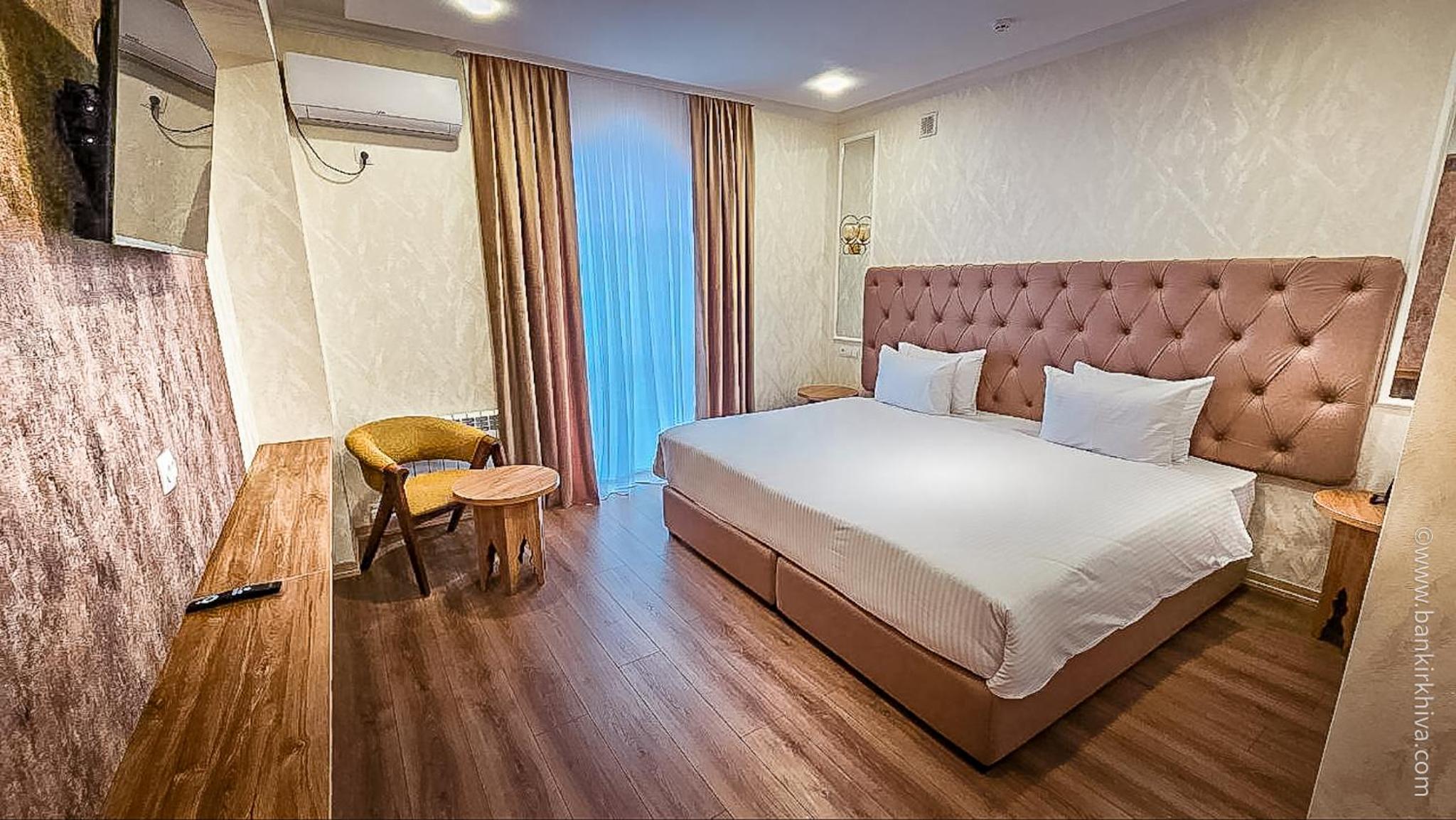 Superior King Room photo 2