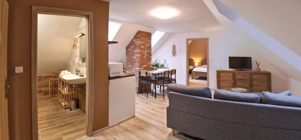 Standard Family Room photo 1