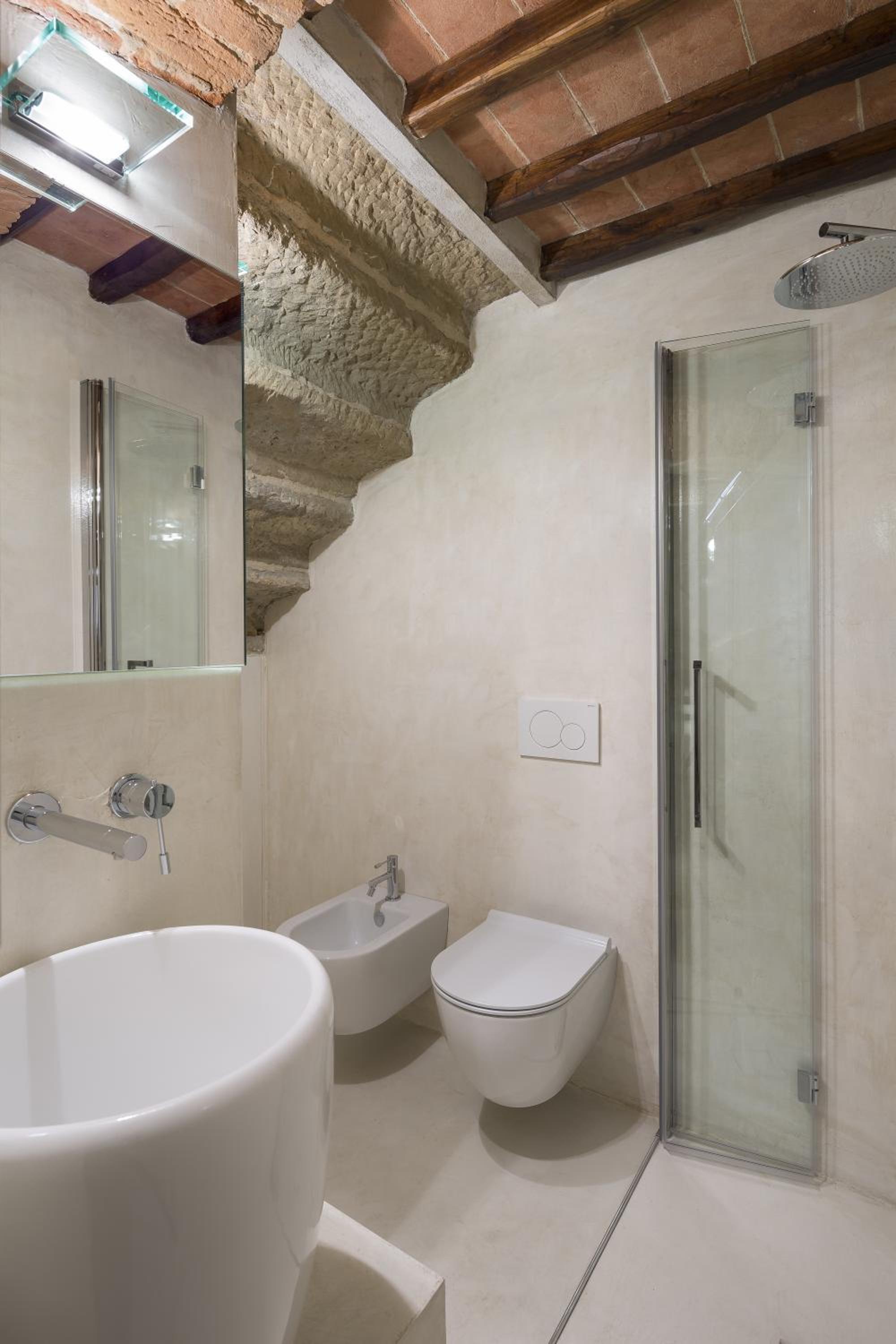 Studio Apartment - Photo 4