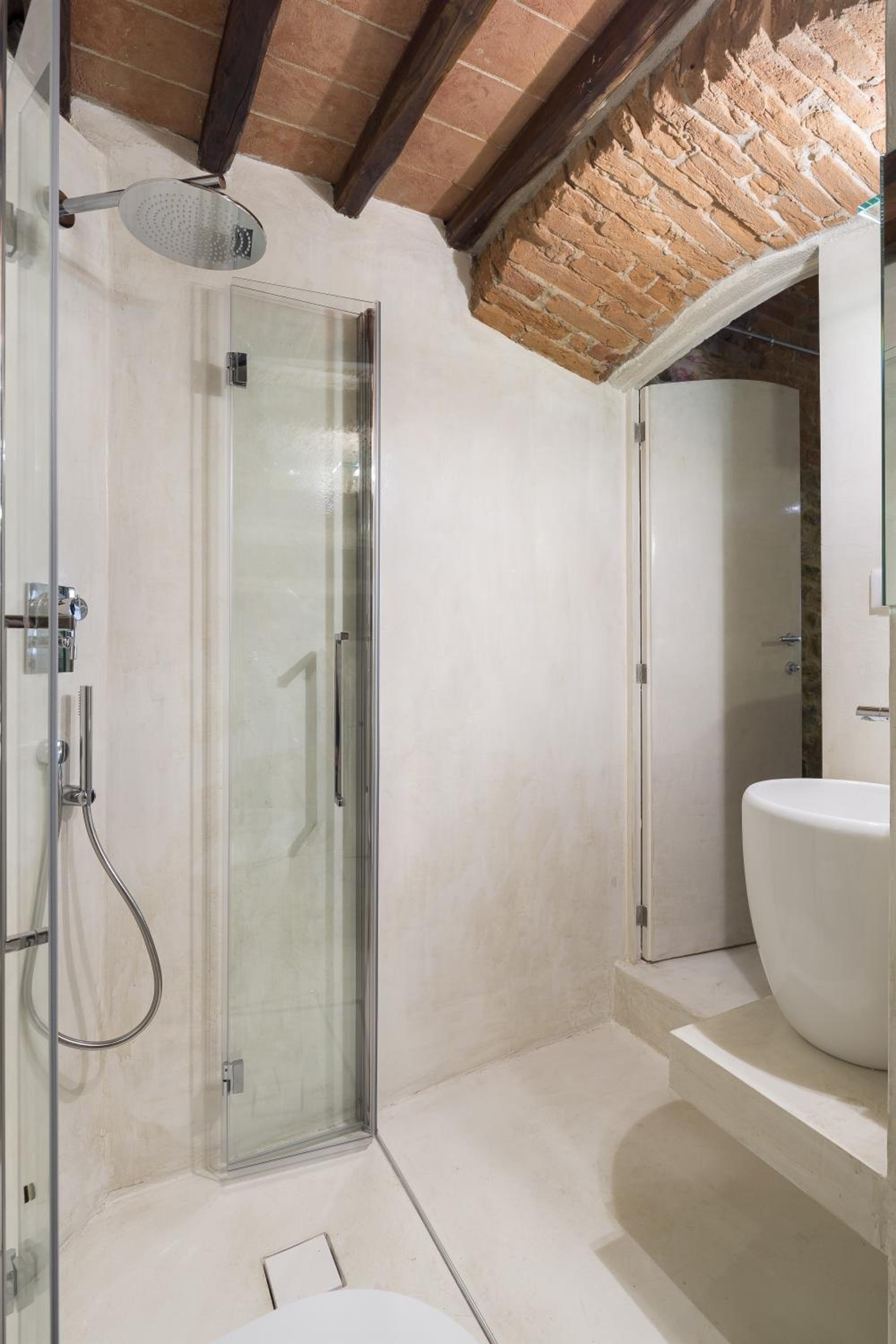 Studio Apartment - Photo 6