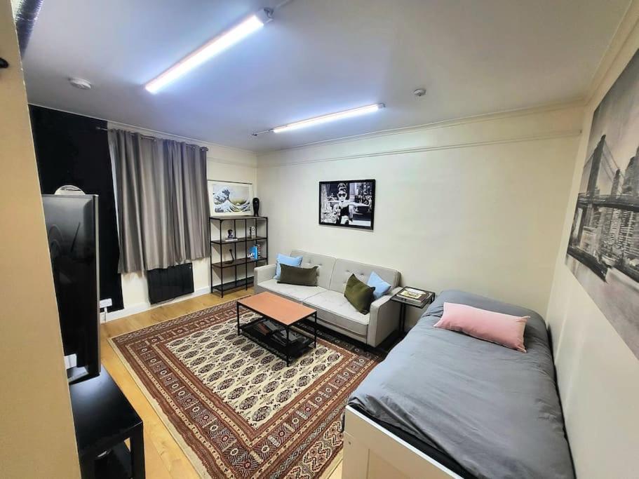 Deluxe Double Room with Extra Bed photo 1