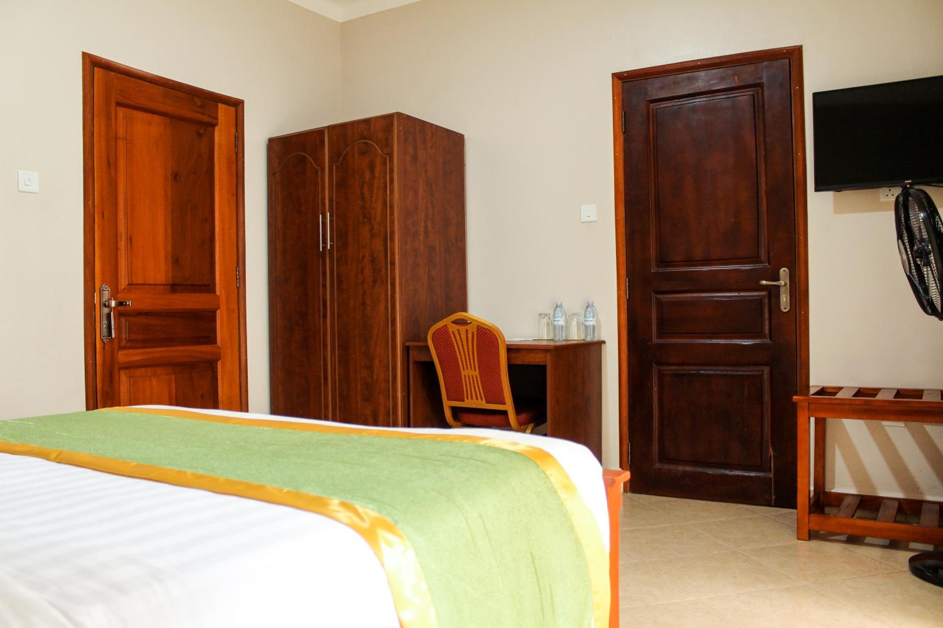 Standard King Room