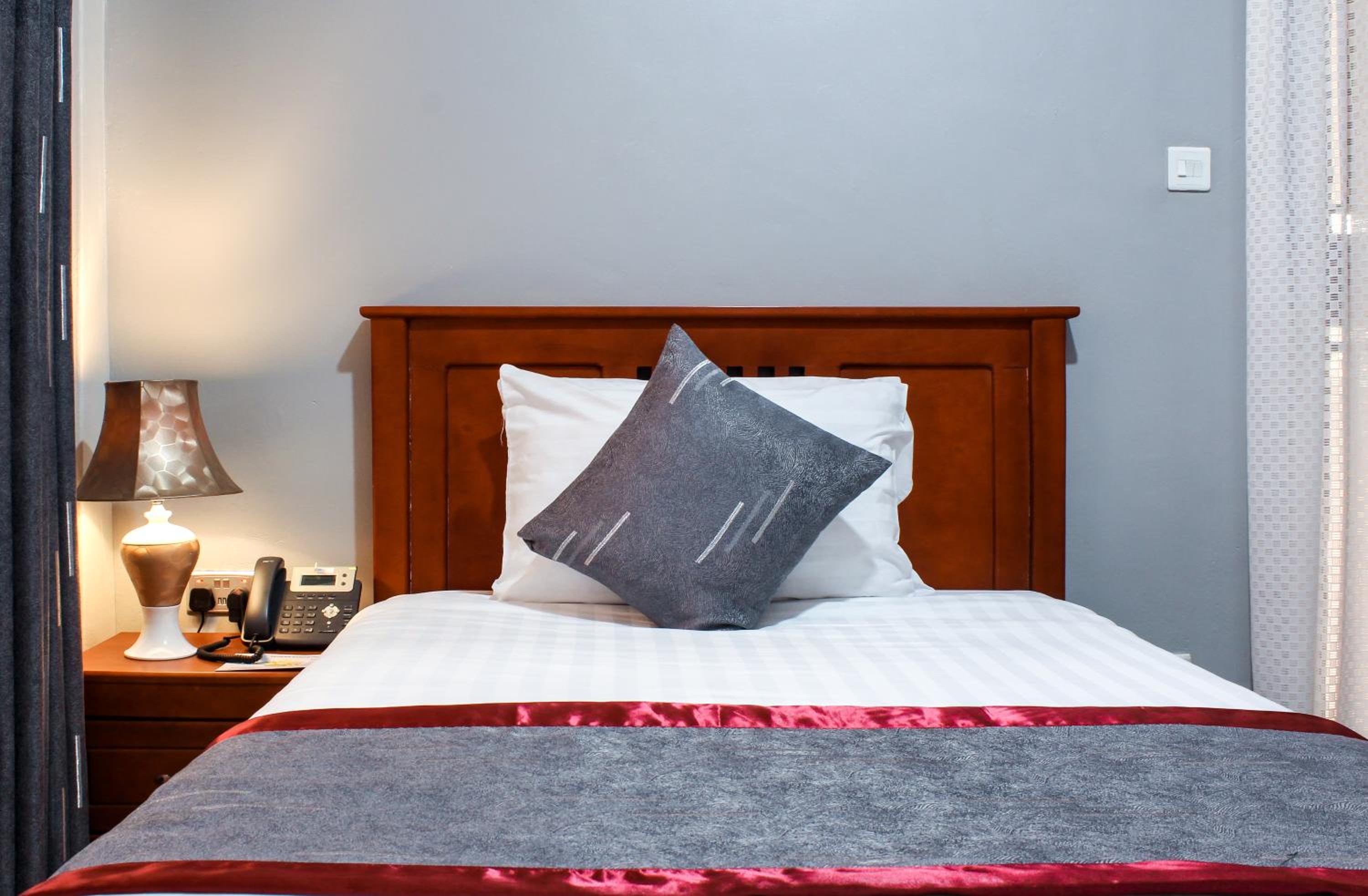 Deluxe Single Room with Balcony photo 1